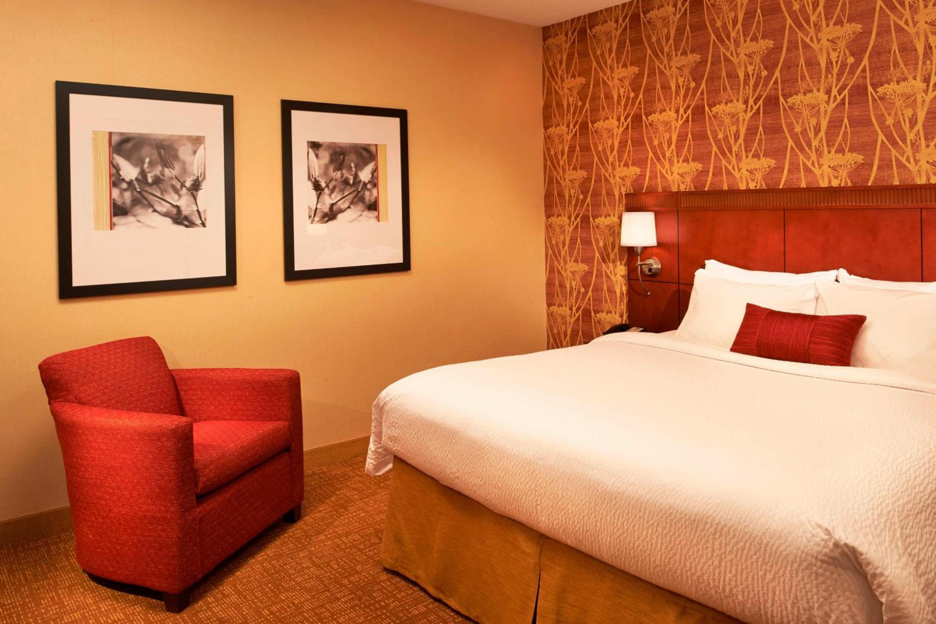 King Suite - Photo 1