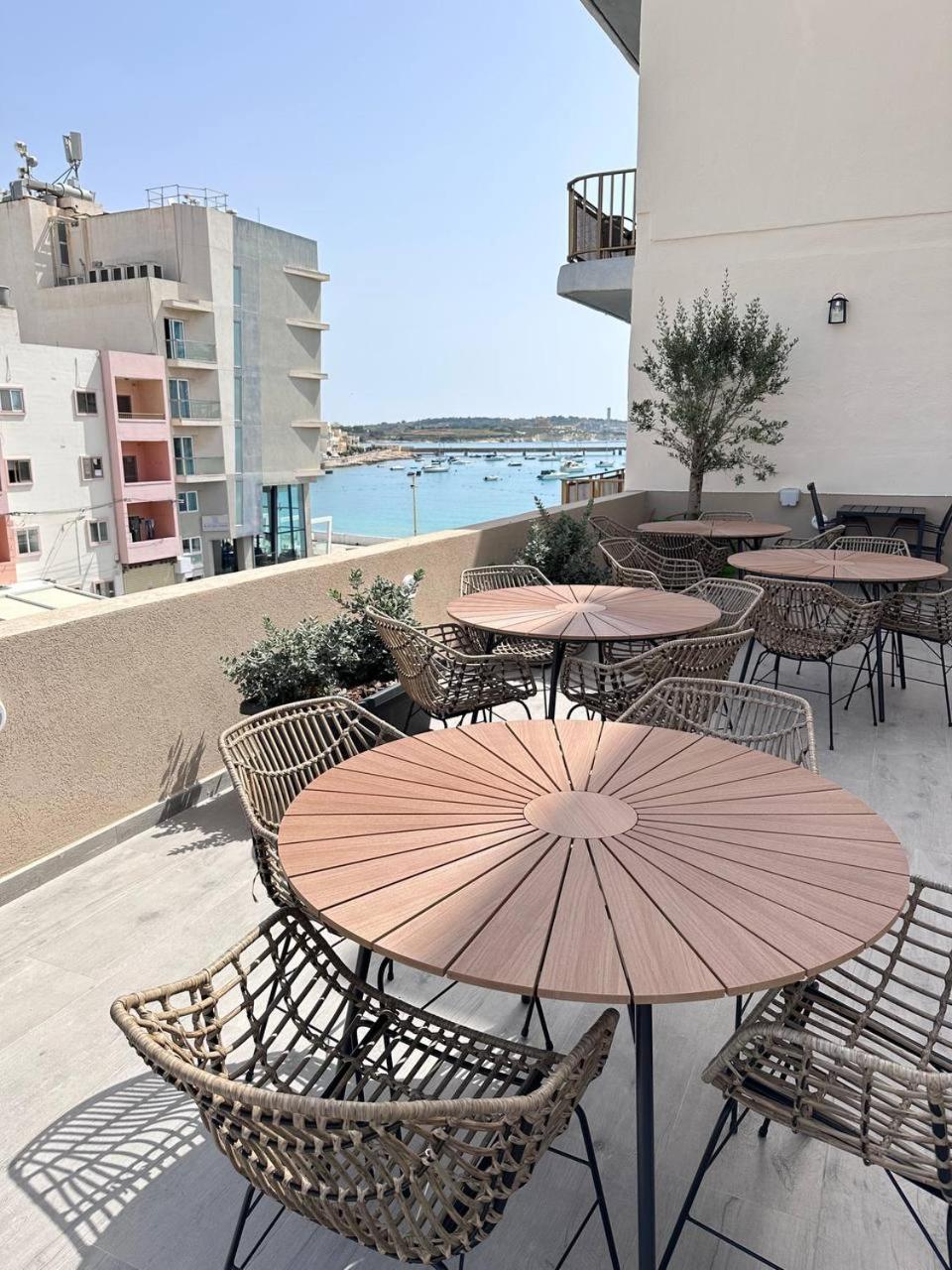 Deluxe Double Room with Sea View photo 2