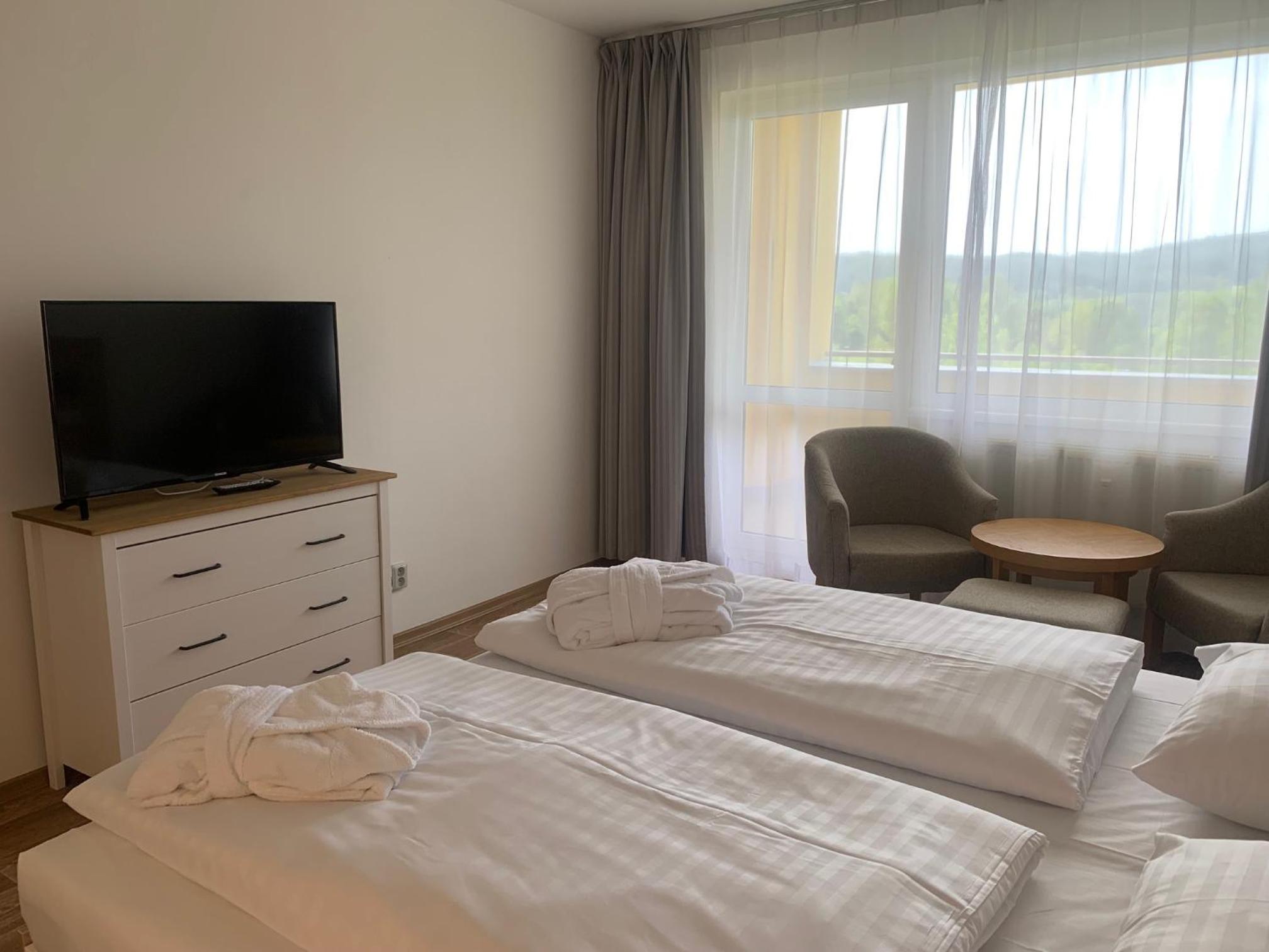 Double Room with Lake View photo 2