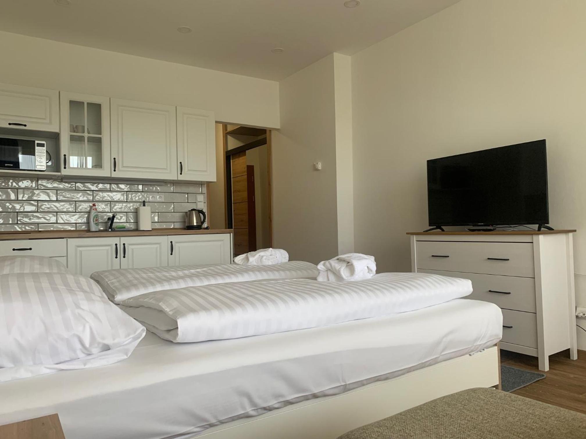 Double Room with Lake View photo 3