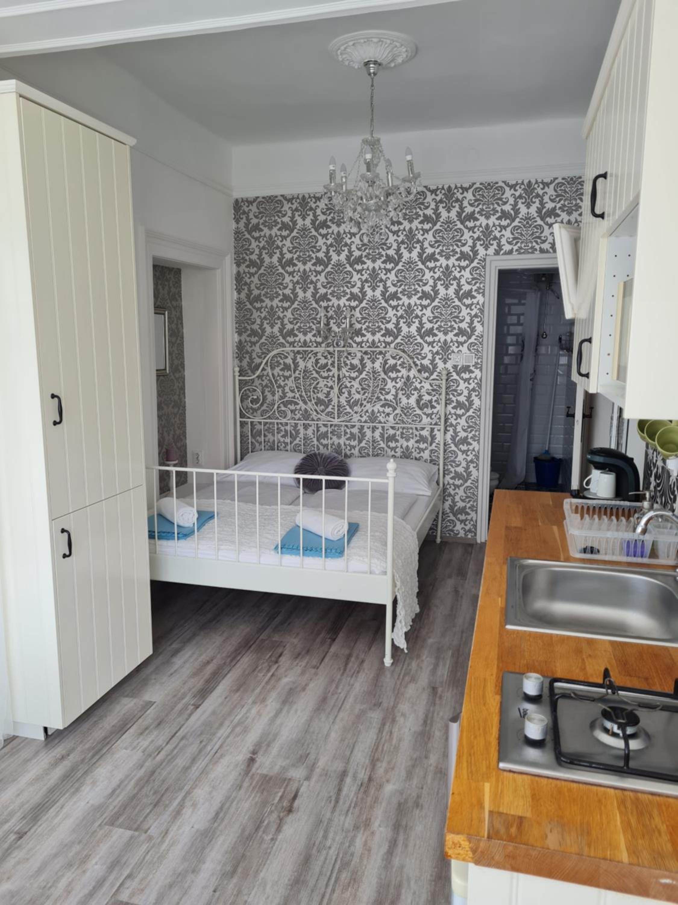 One-Bedroom Apartment (2 Adults) with Terrace - Photo 13