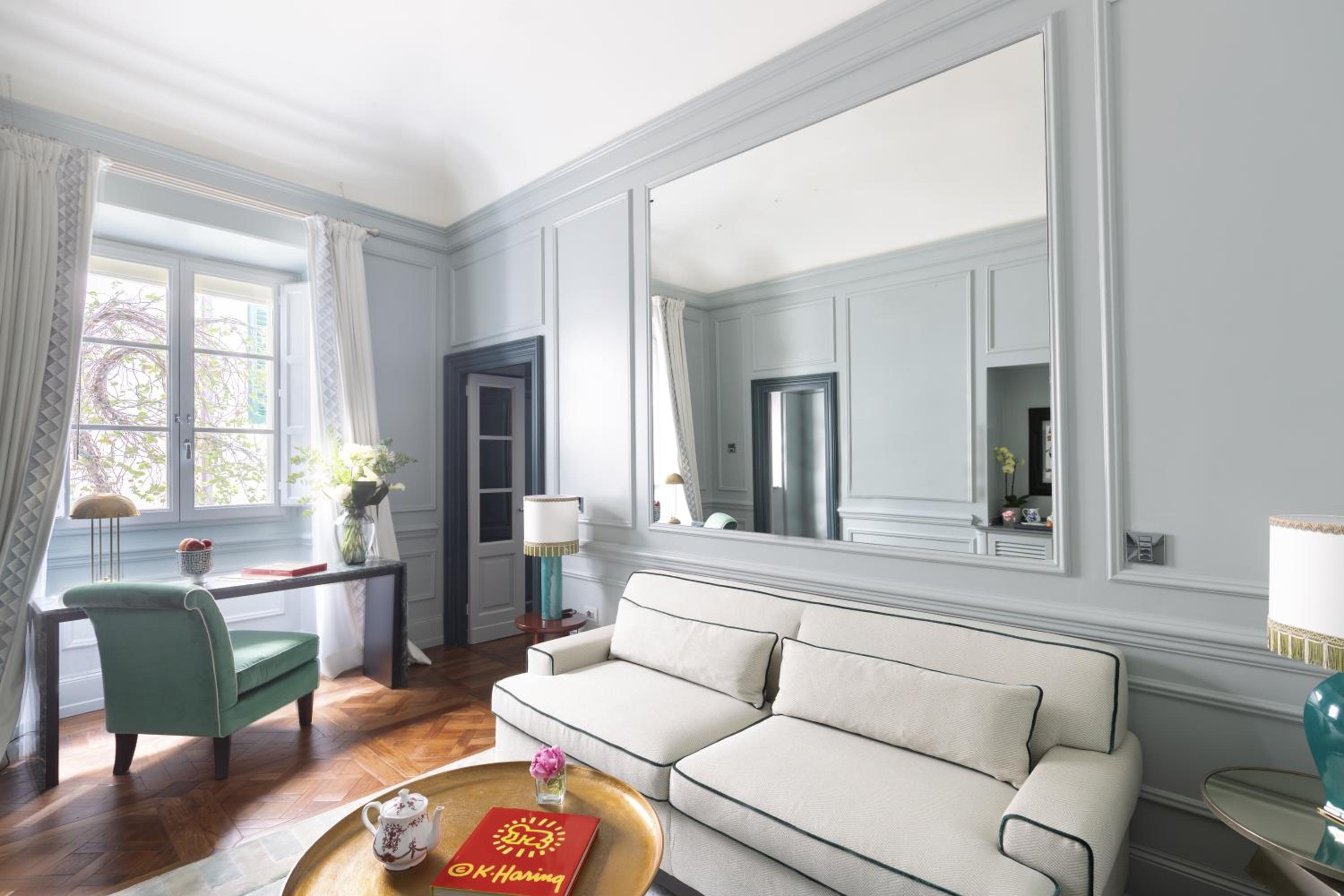 Executive Suite photo 2