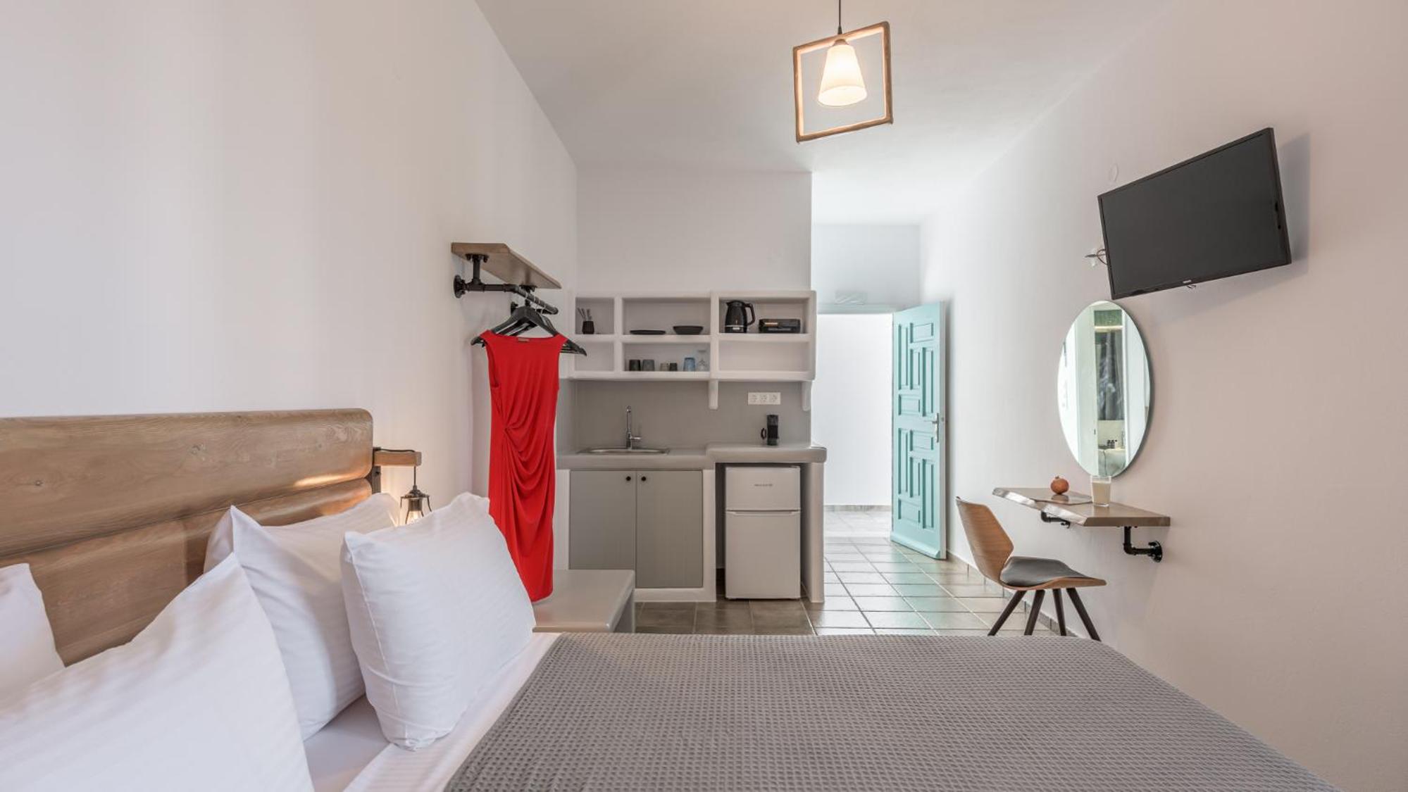 Queen Room with Sea View - Photo 1