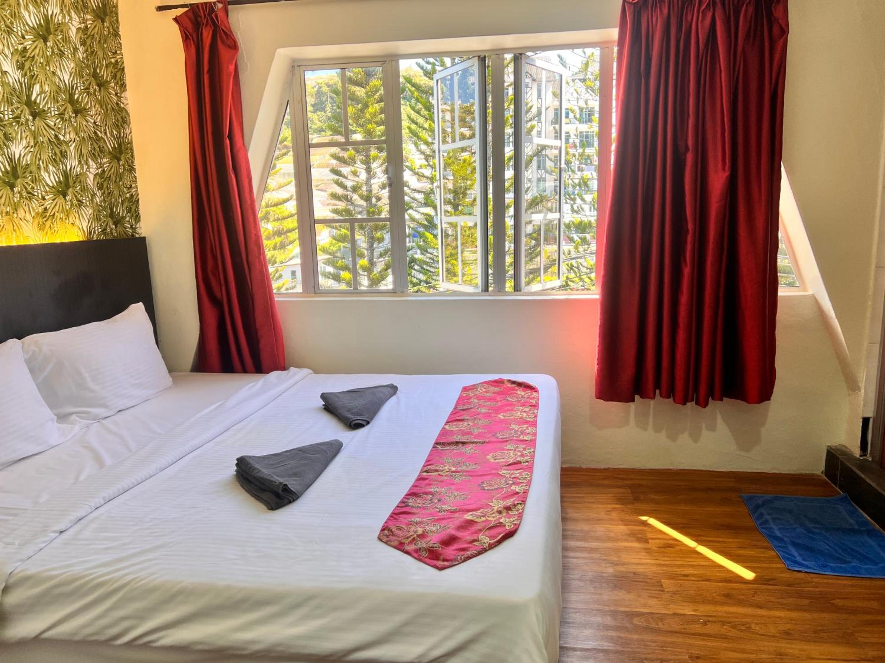 Standard King Room