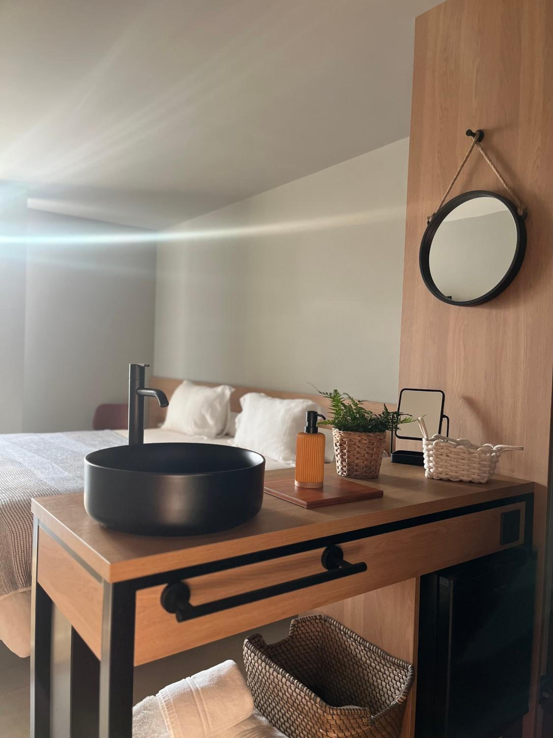 Superior Double Room - Photo 8
