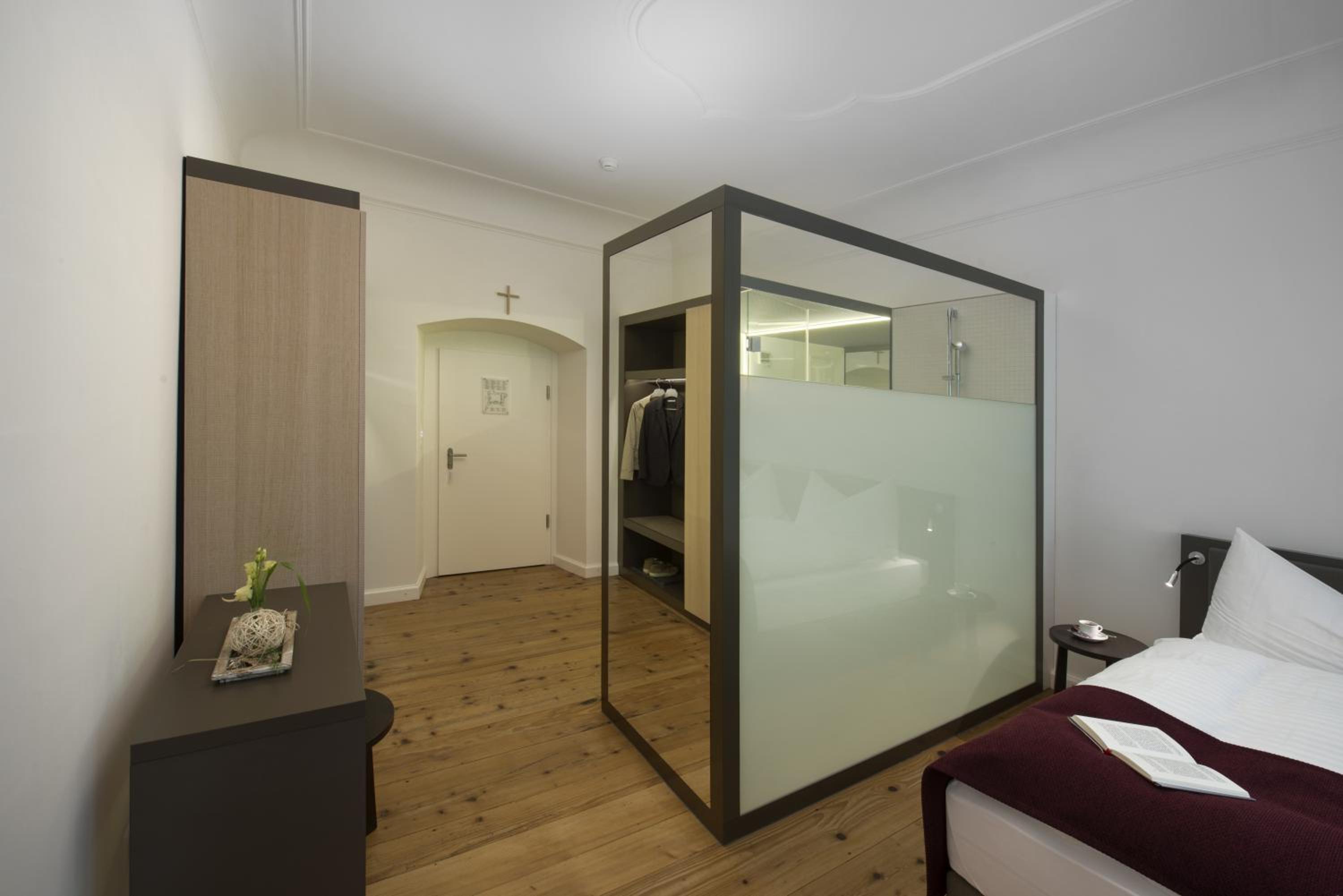 Double Room - Photo 4