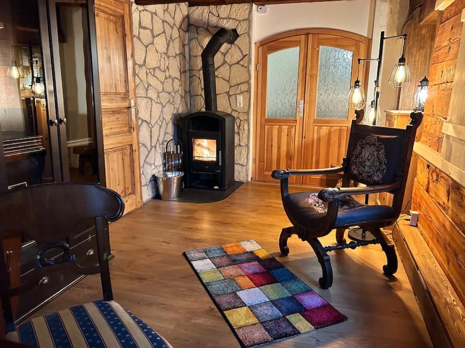 Four-Bedroom House photo 1