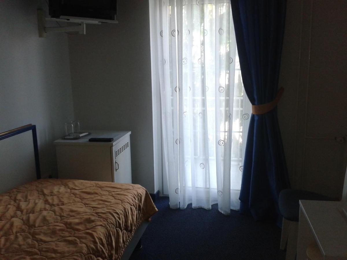 Double Room with Balcony photo 2