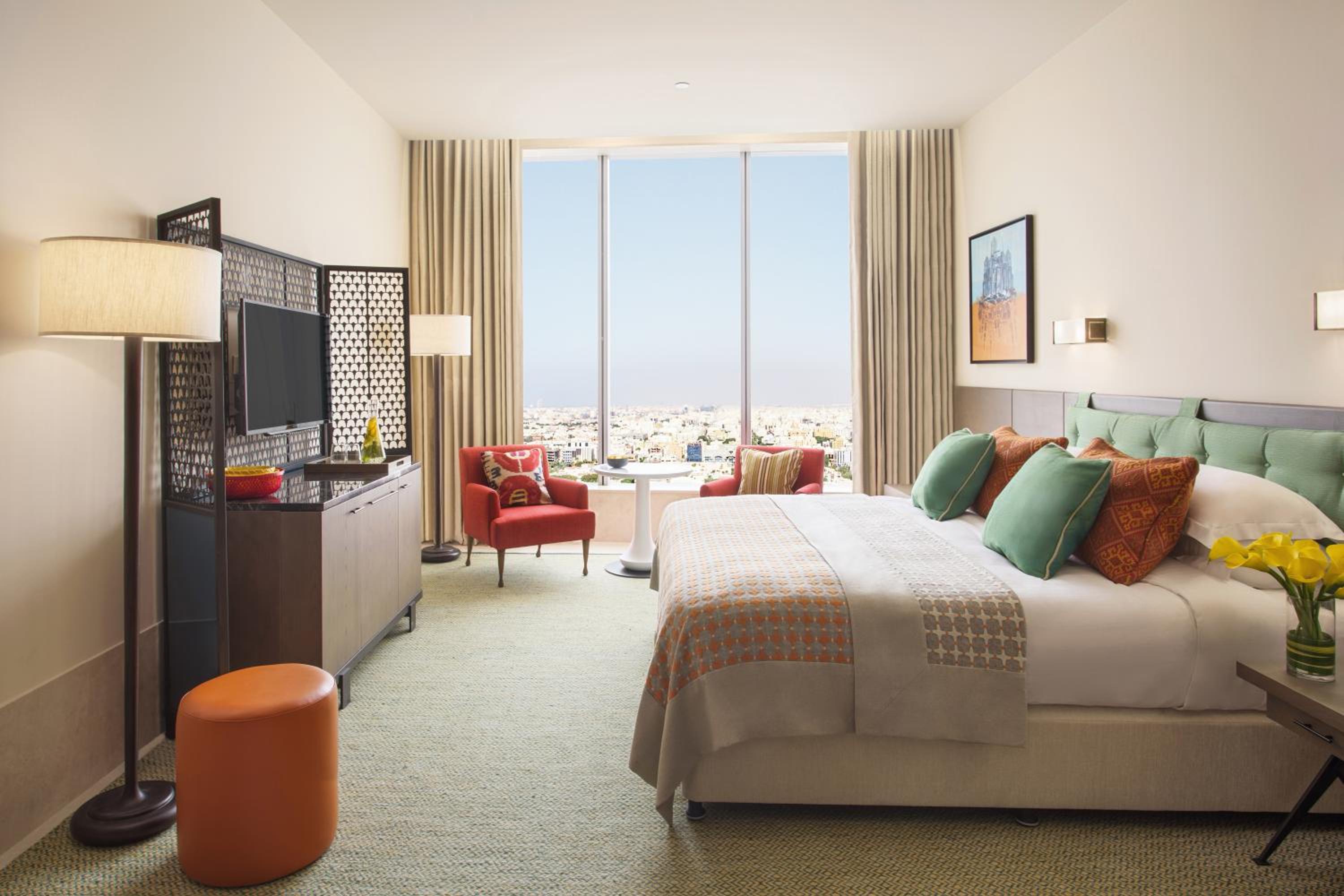 Superior Guest room, 1 King, High floor