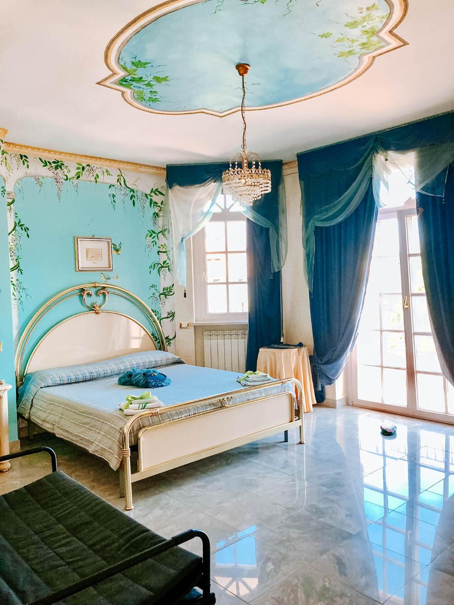 Luxury Triple Room - Photo 3