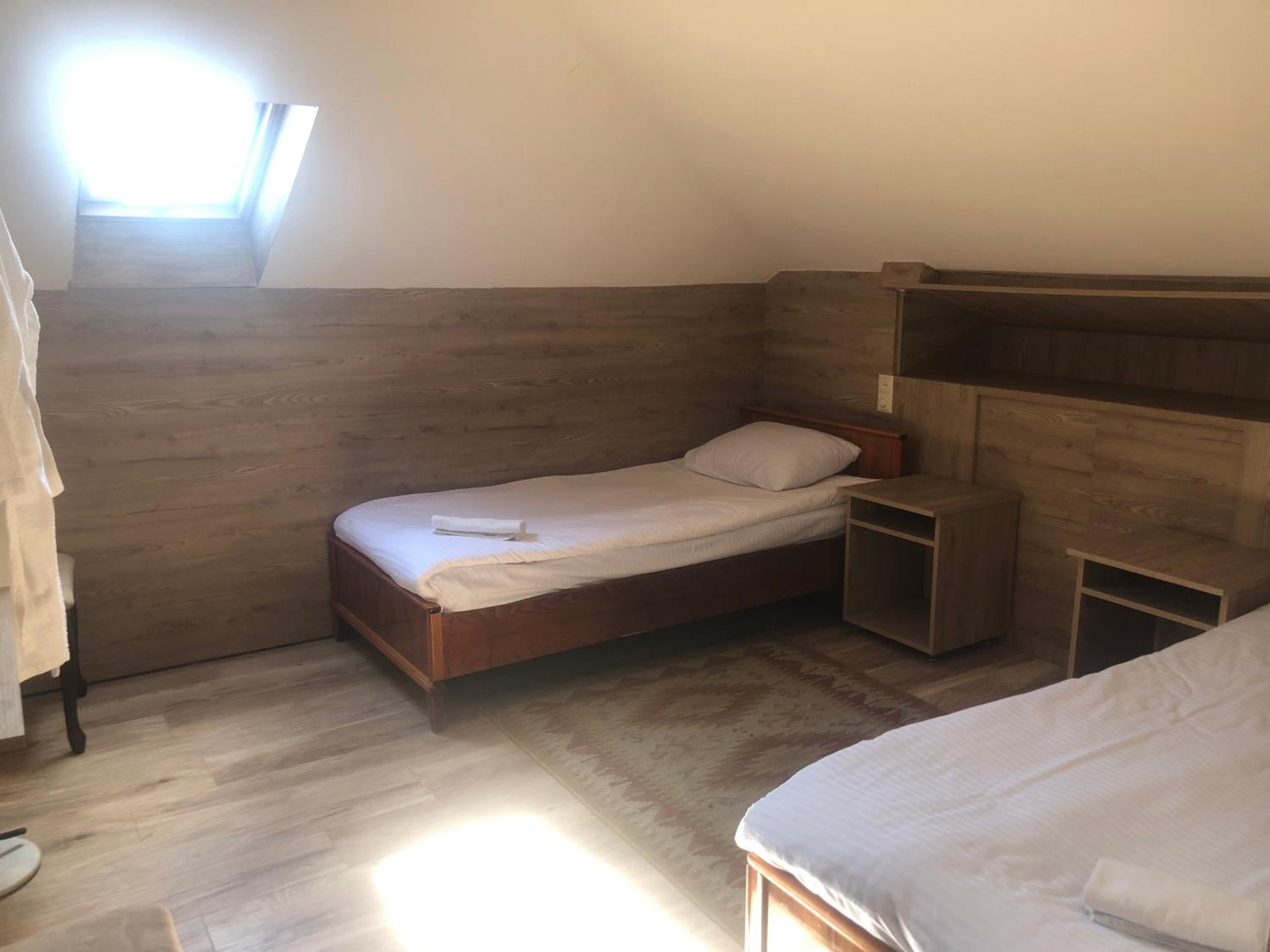 Standard Double or Twin Room photo 2