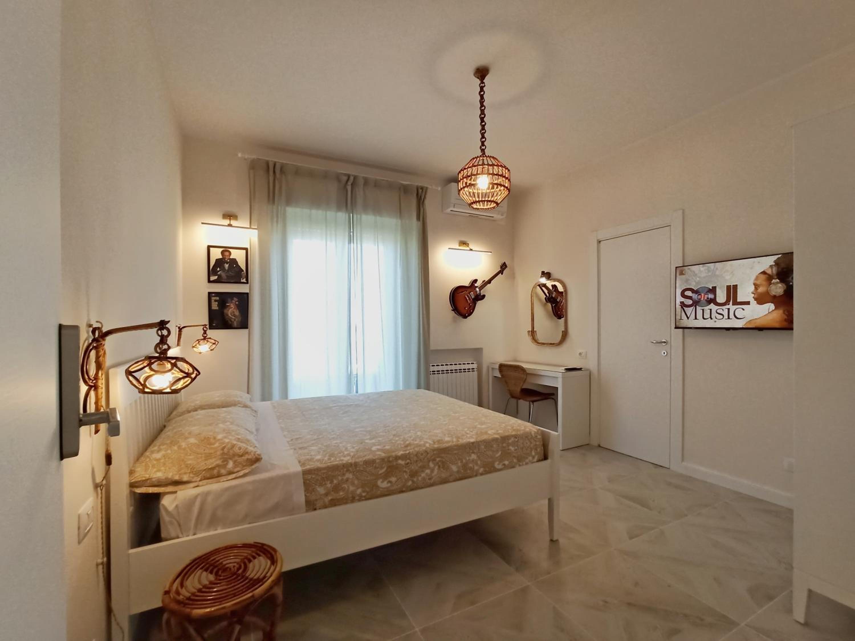 Deluxe Double Room with Balcony and Sea View photo 1