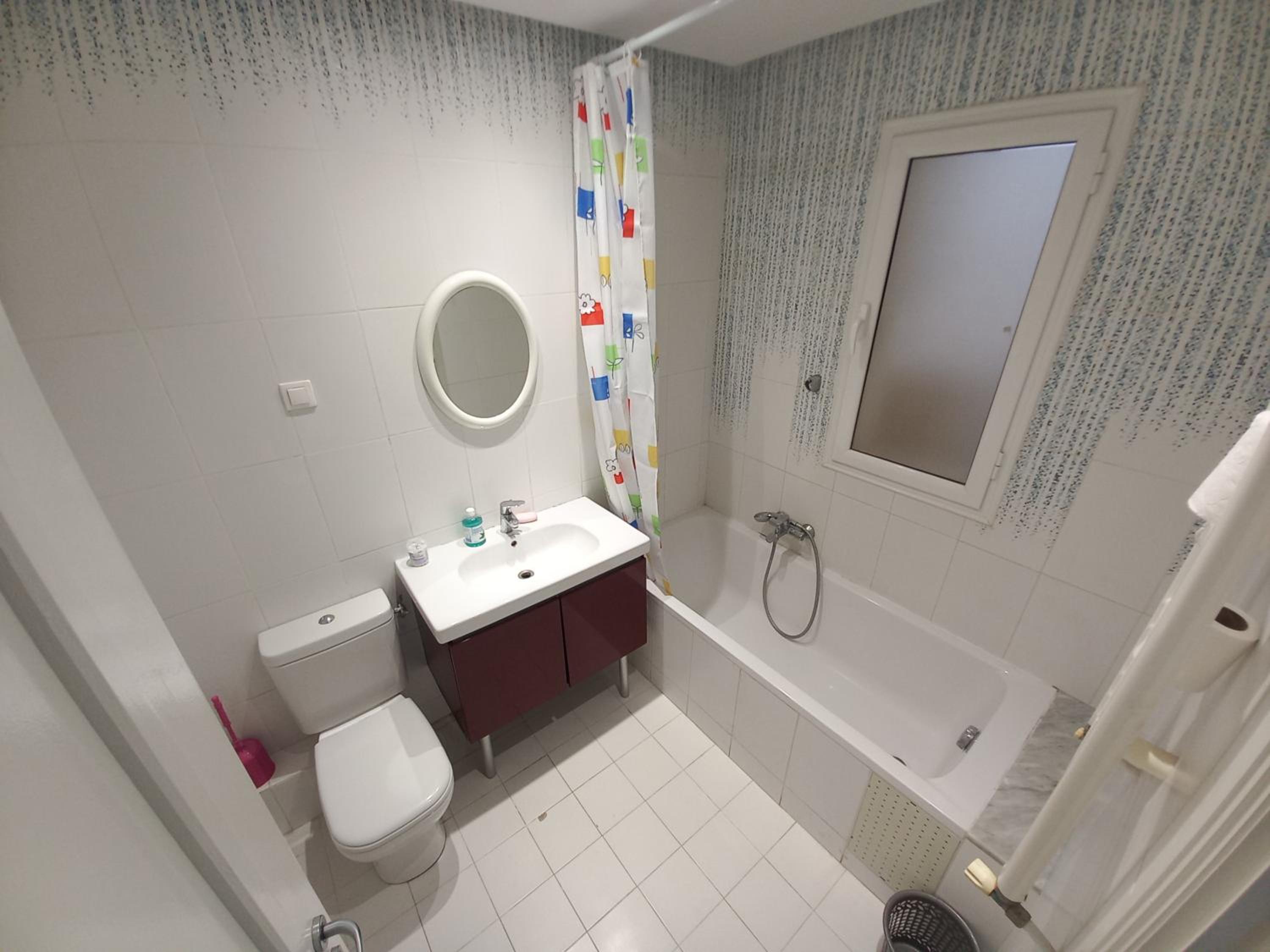One-Bedroom Apartment photo 3