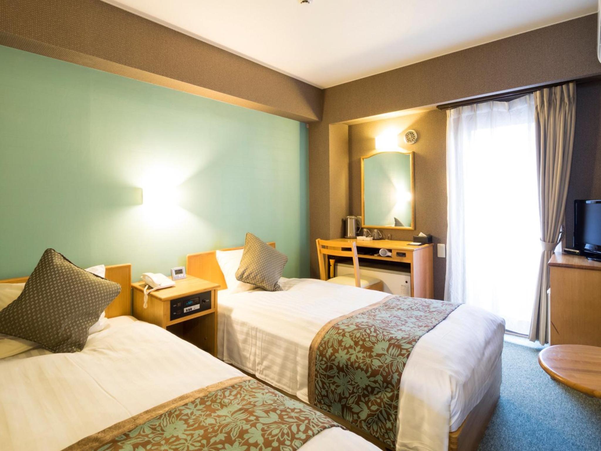 Twin Room - Non-Smoking