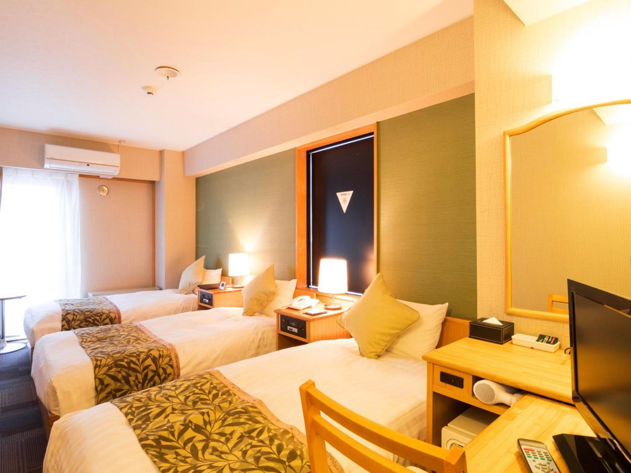 Triple Room - Smoking