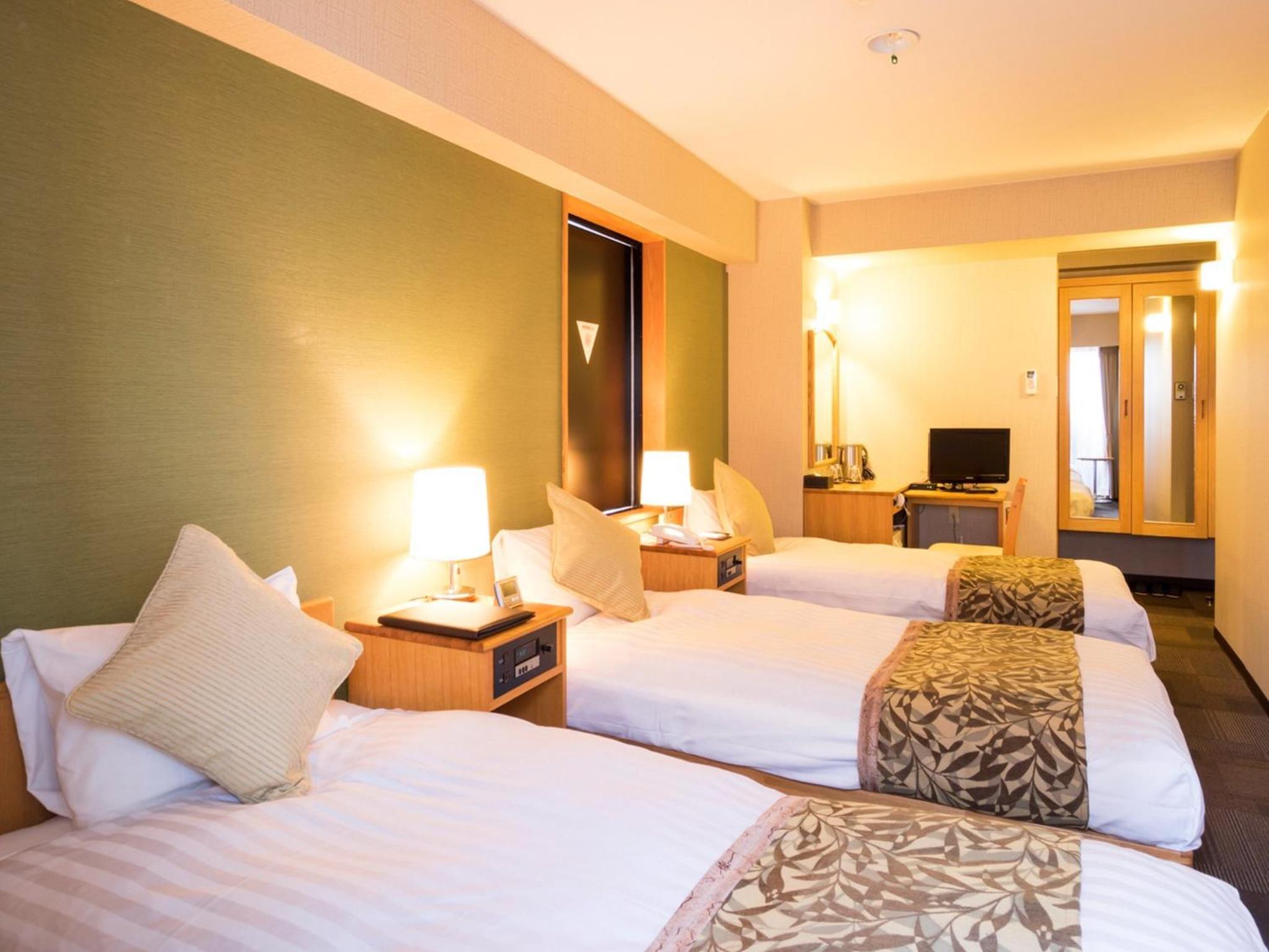 Triple Room - Non-Smoking