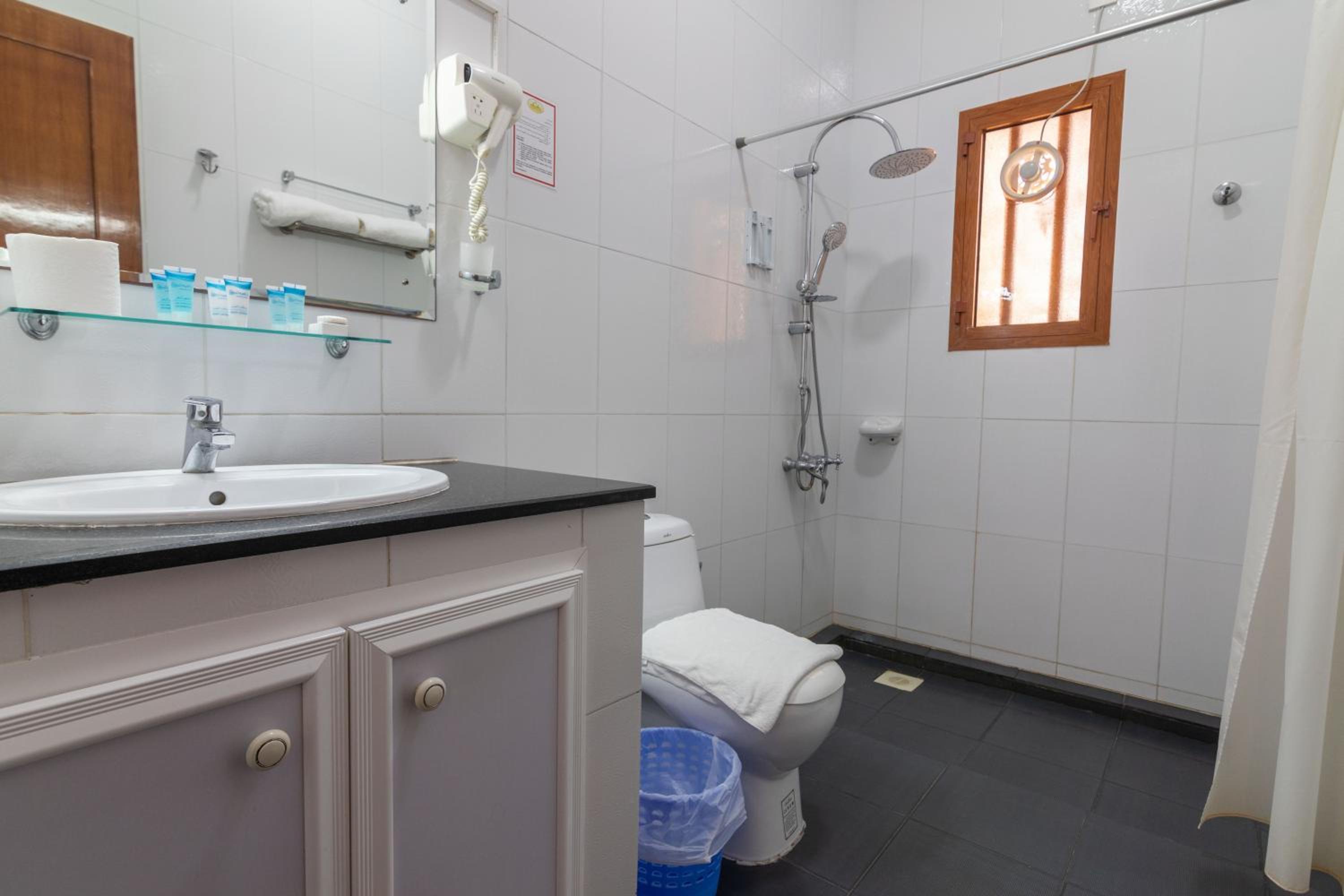 Double Room - Photo 4