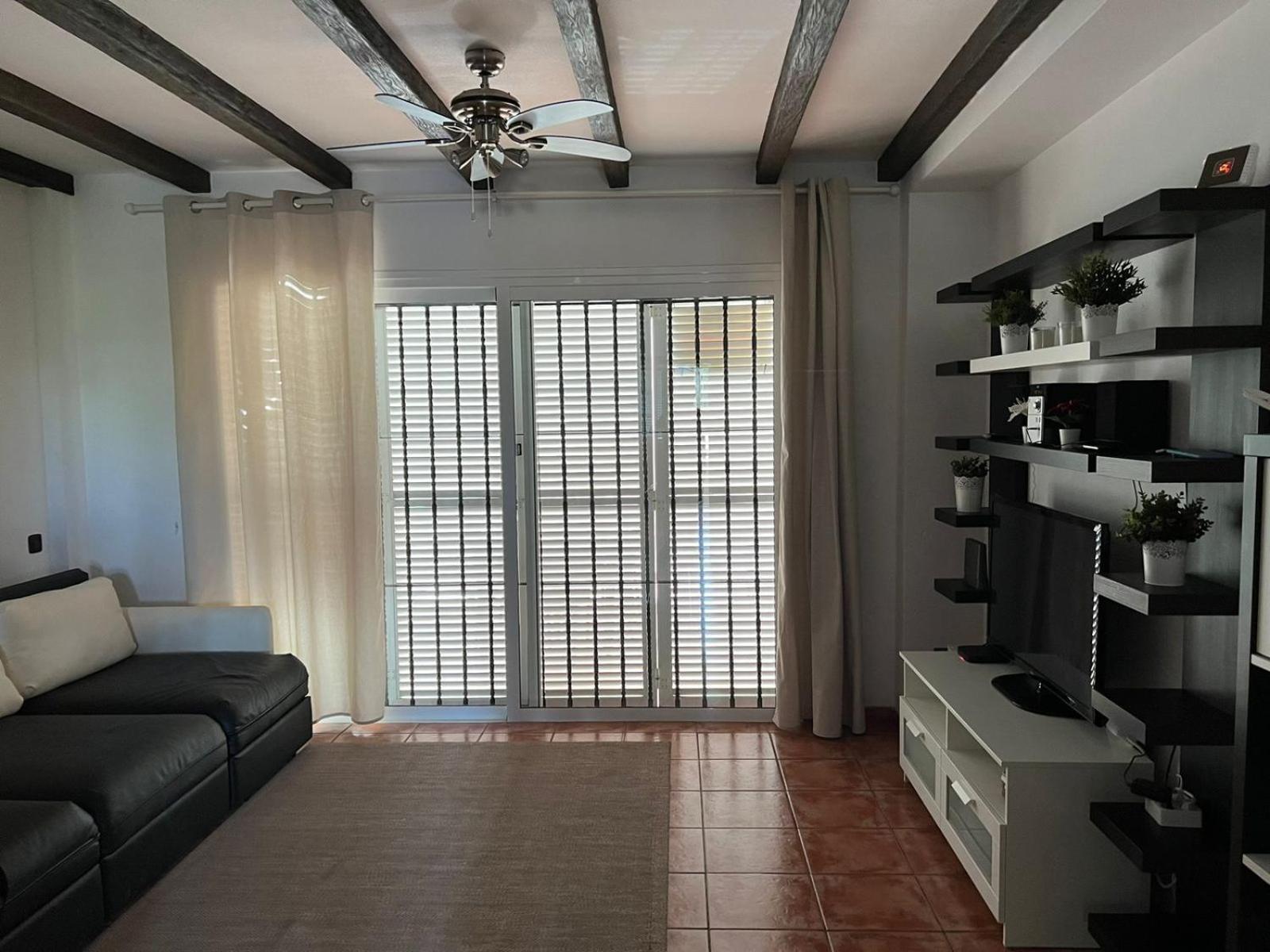 Three-Bedroom Apartment photo 2