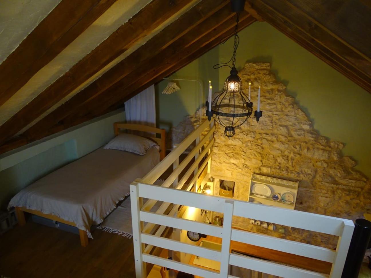 One-Bedroom House photo 1