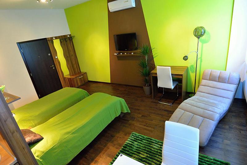 Studio Apartment photo 2