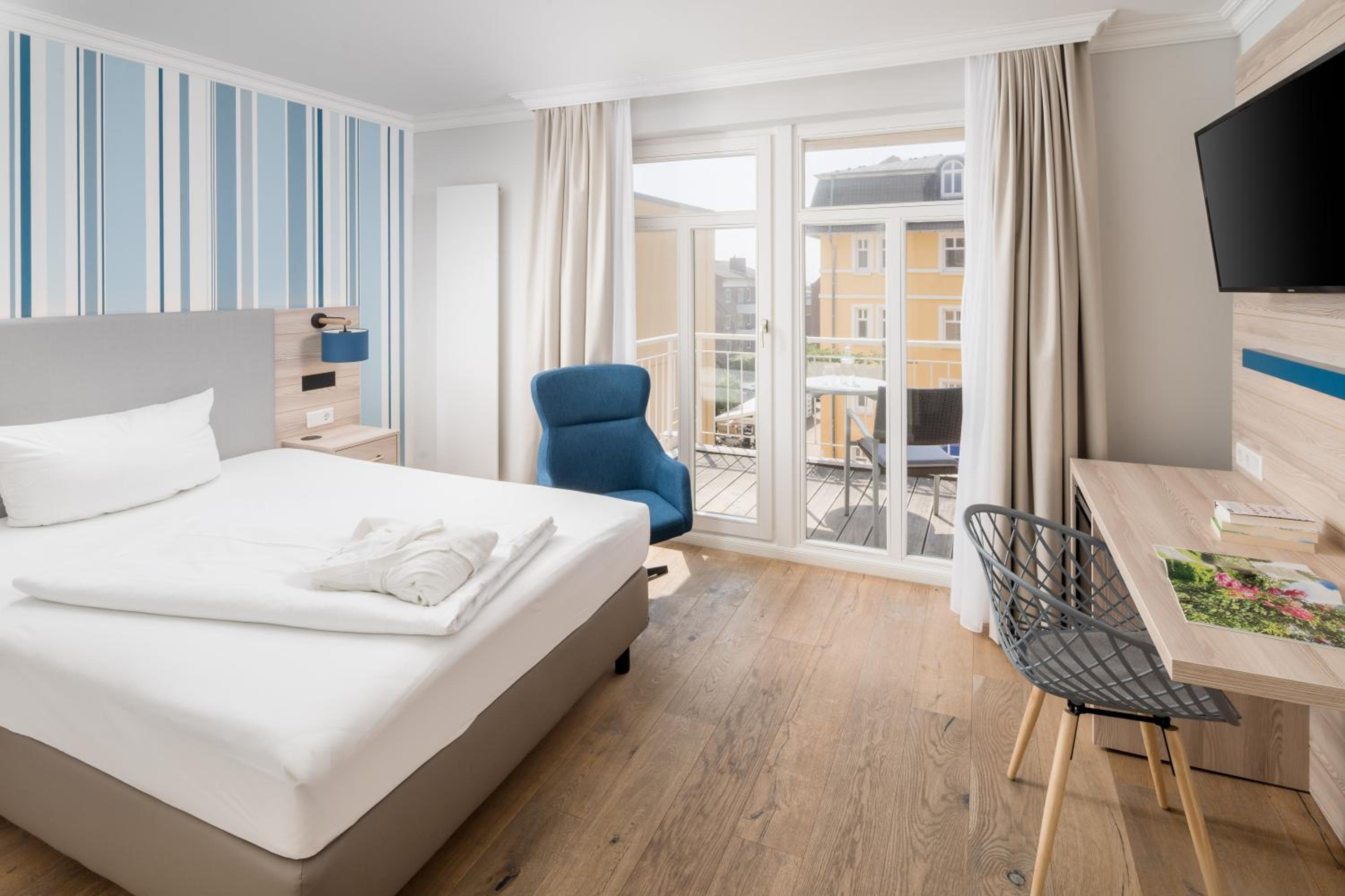 Single Room with Balcony