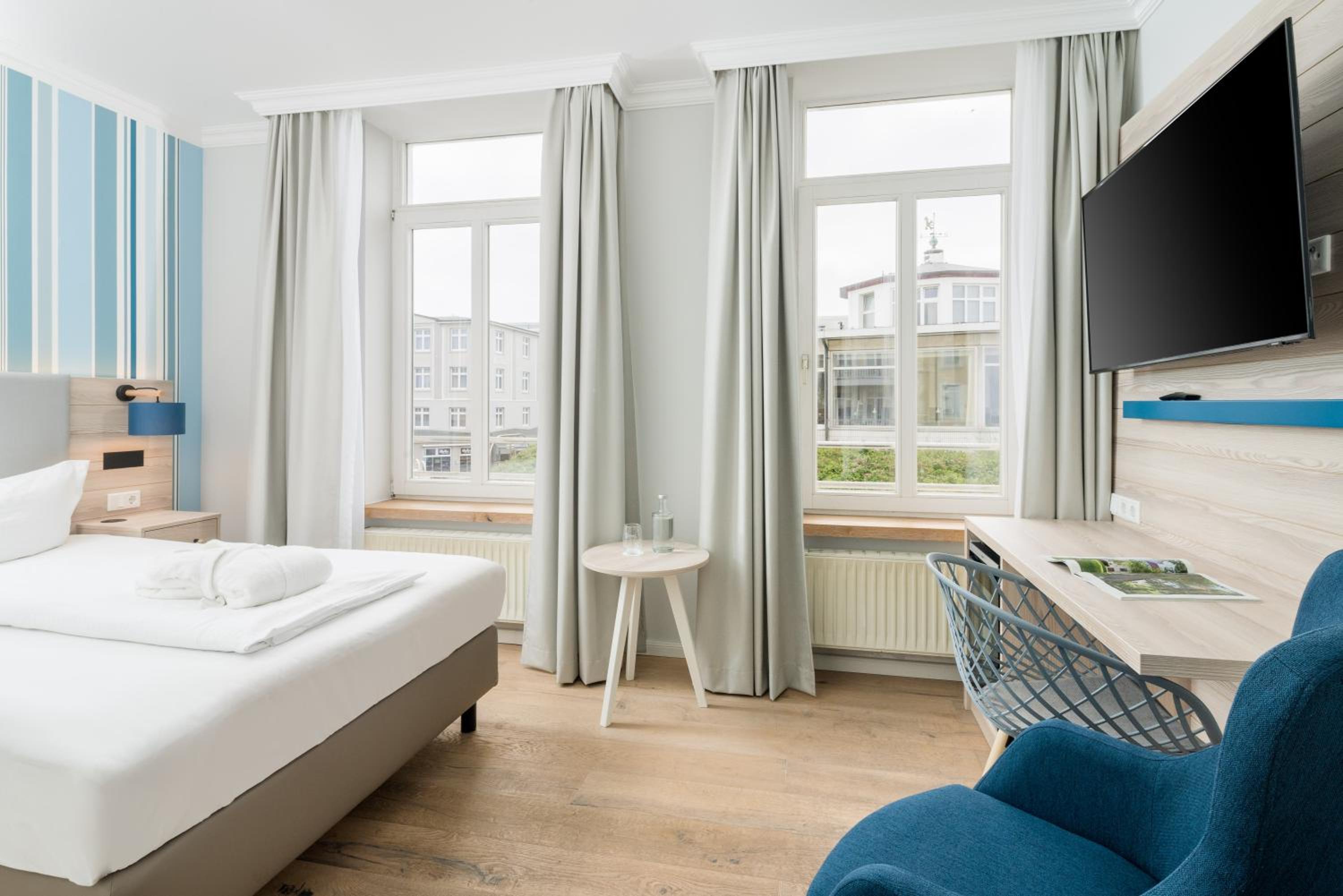 Deluxe Single Room