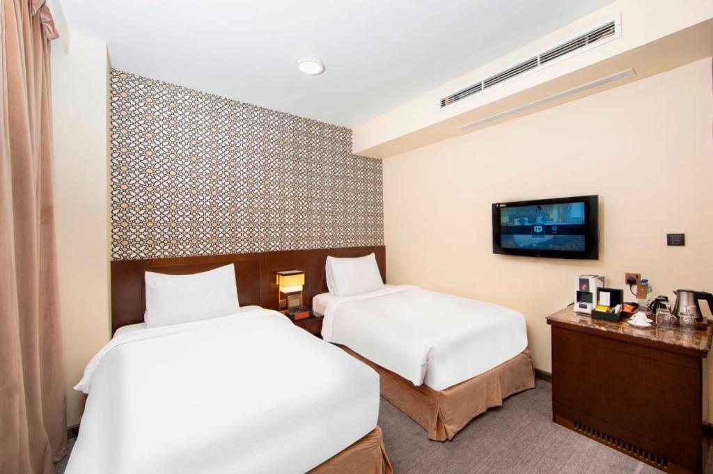 Standard Three Rooms Suite With Three Washrooms Without Living Room photo 2