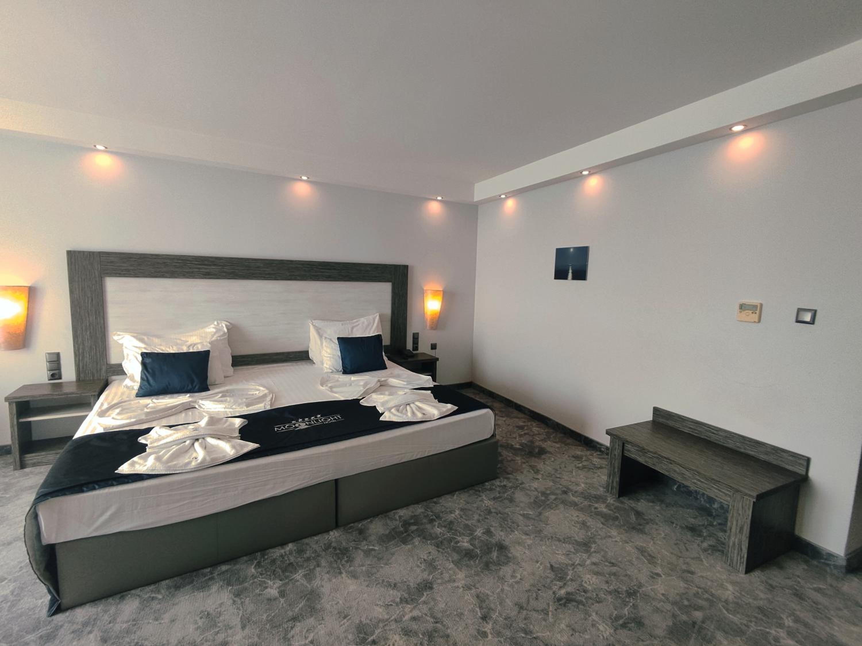 Junior Suite Sea View (2 Adults + 2 Children) - Photo 2