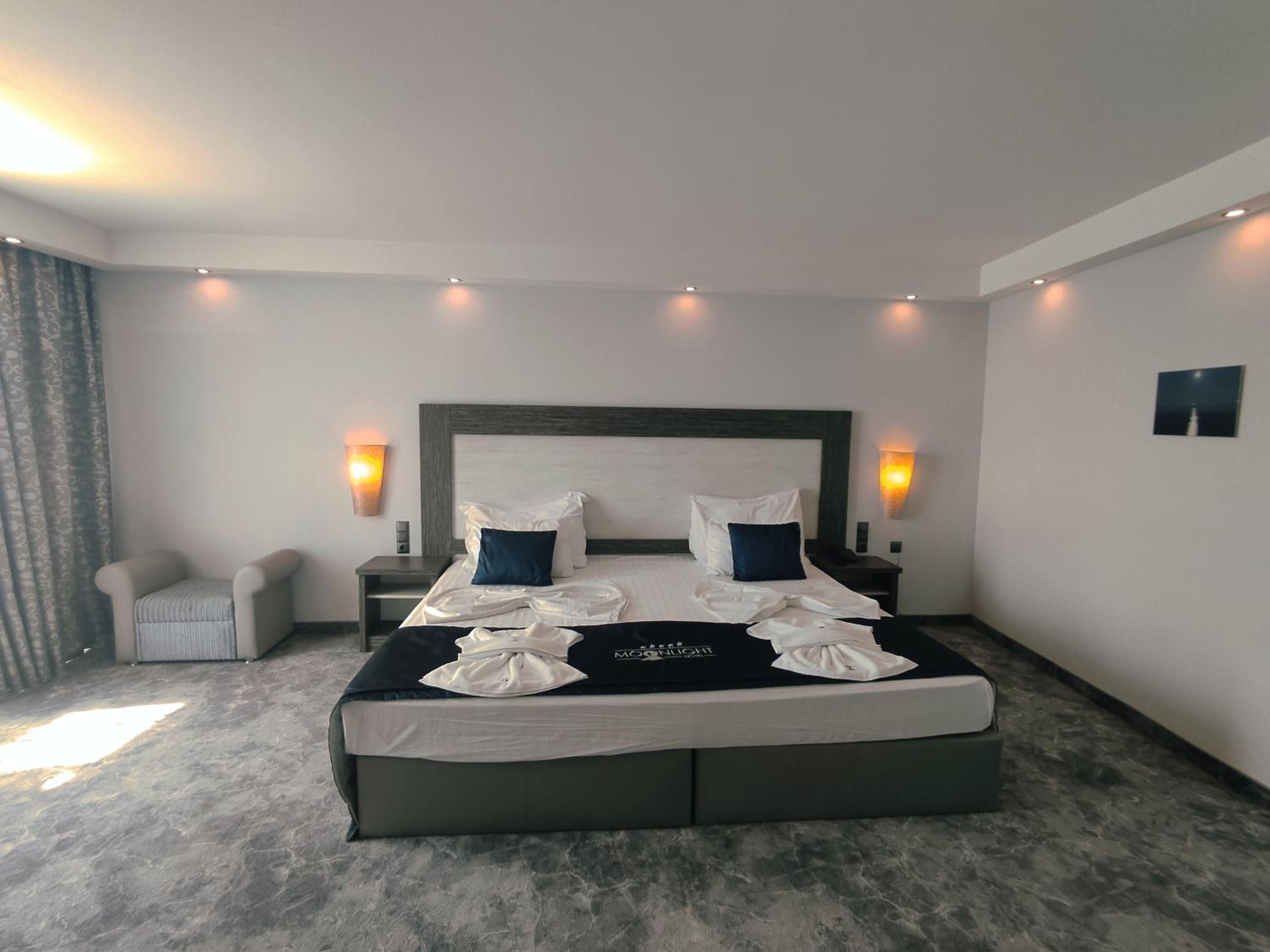 Junior Suite Sea View (2 Adults + 2 Children) - Photo 11