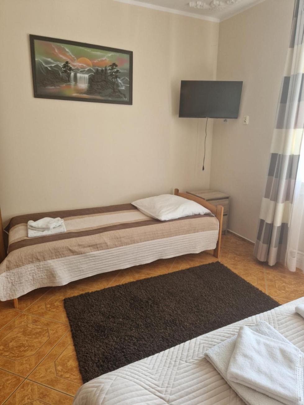 Classic Triple Room photo 2
