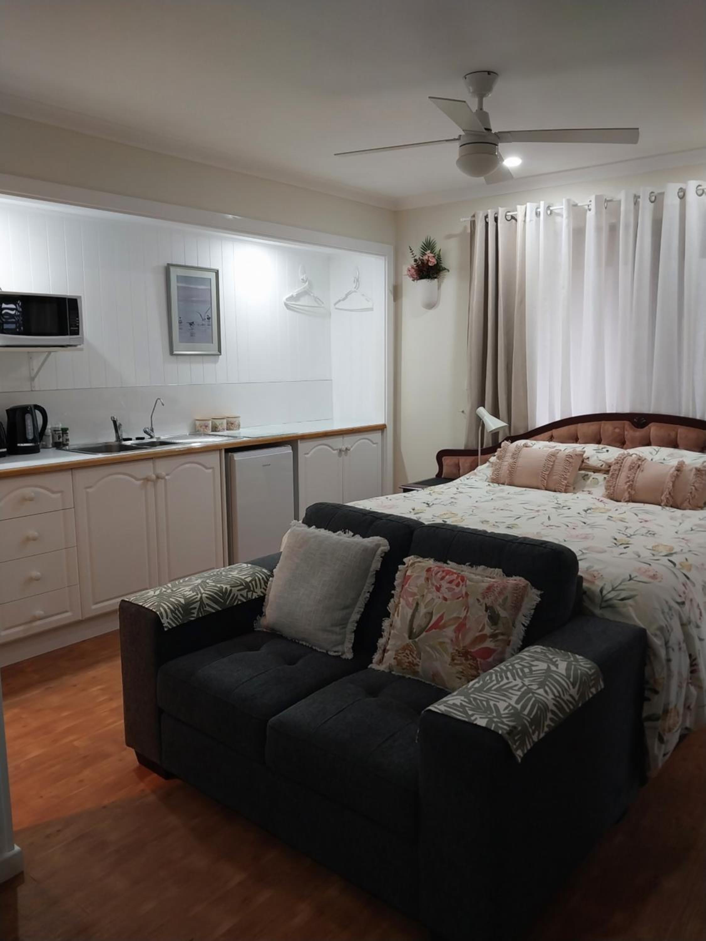 Double Room with Private Bathroom photo 1