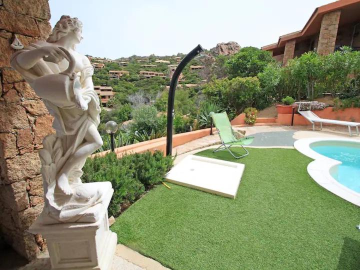 Three-Bedroom Villa photo 3