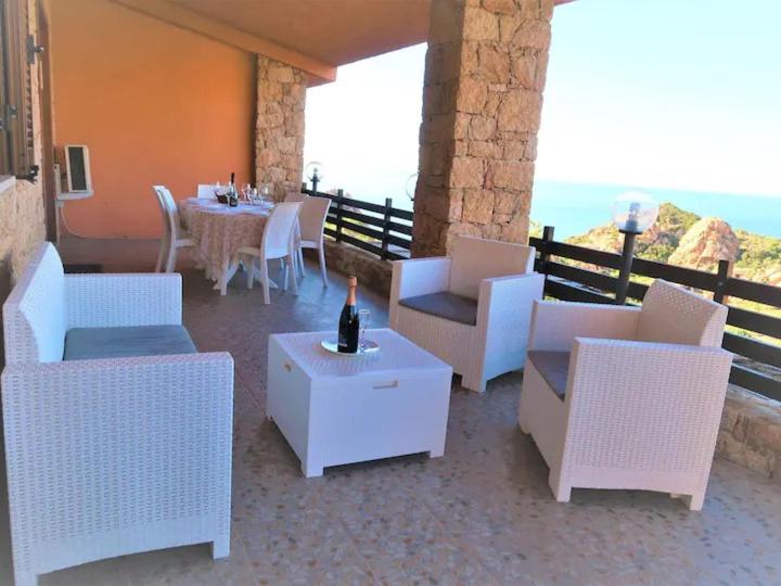 Three-Bedroom Villa photo 2