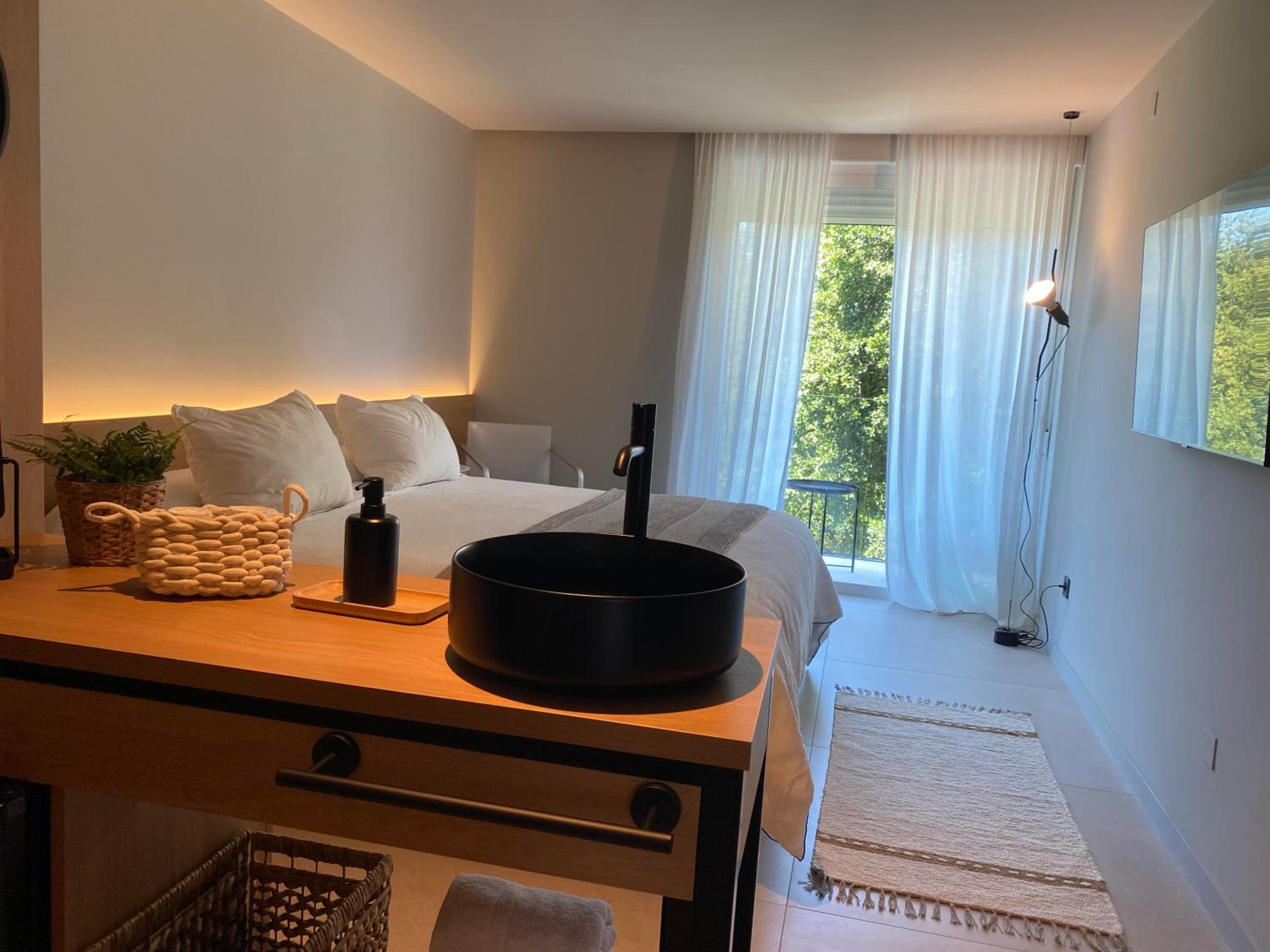 Superior Double Room - Photo 4