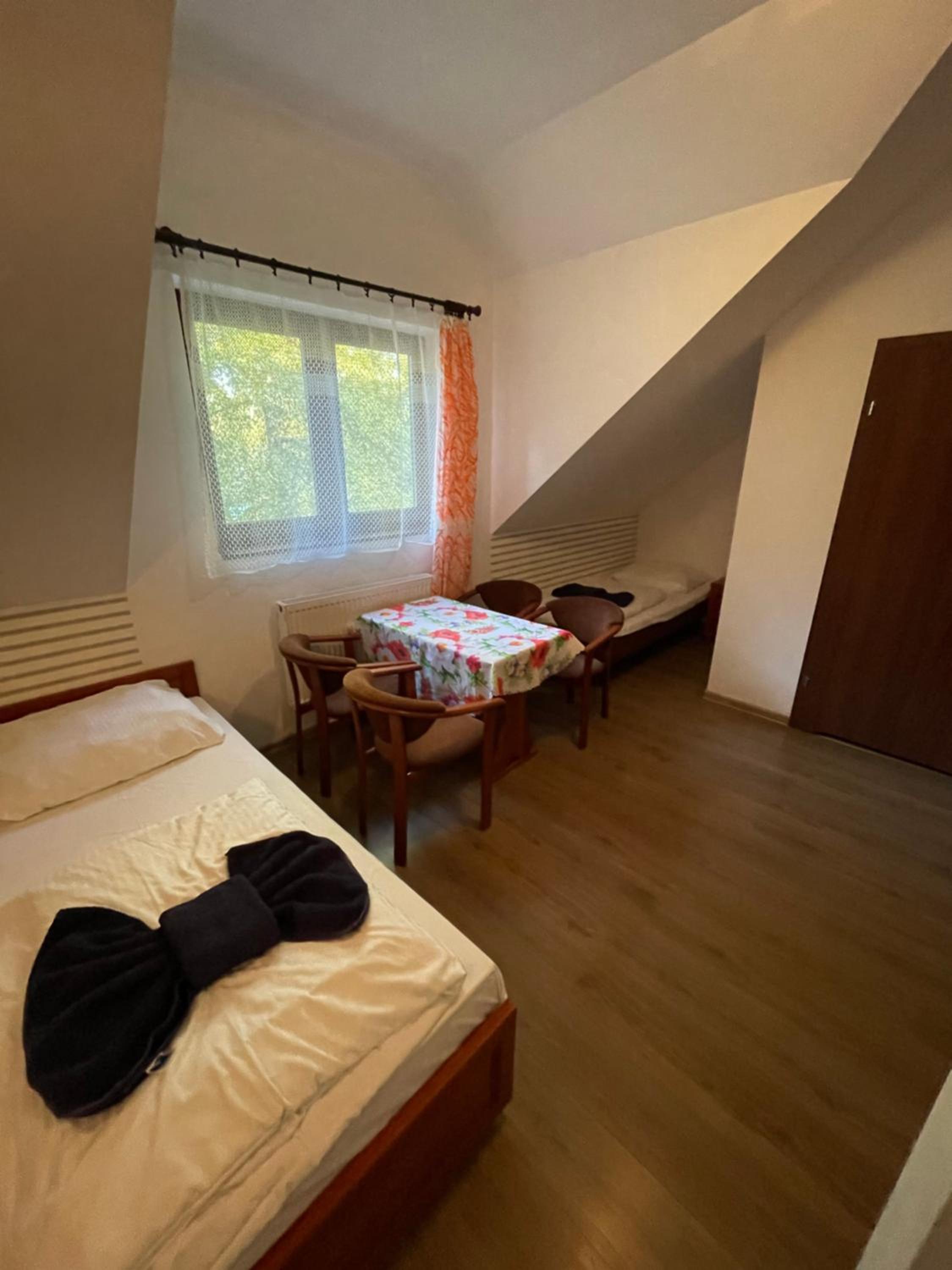Quadruple Room - Photo 2