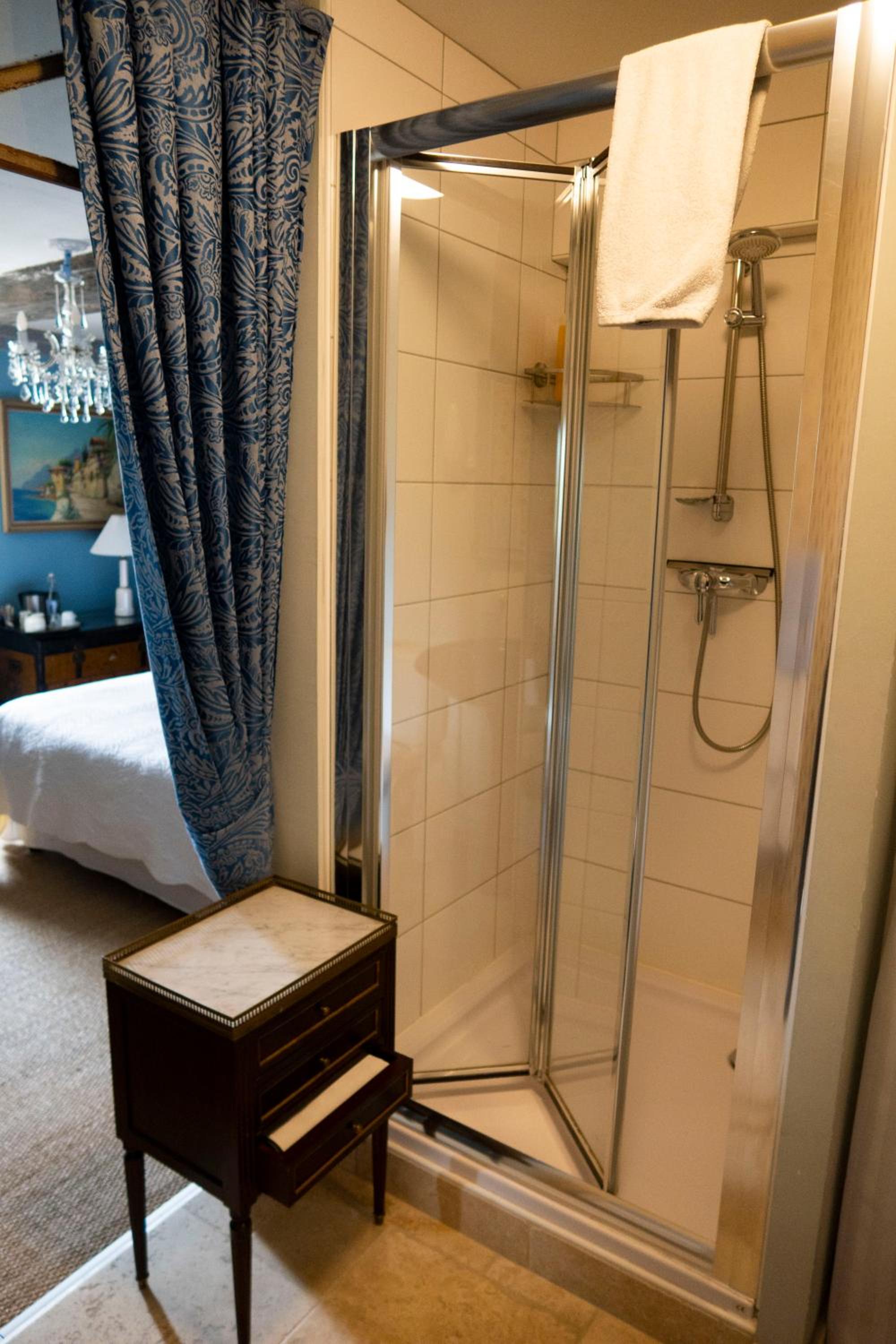 Superior Twin Room - Photo 6