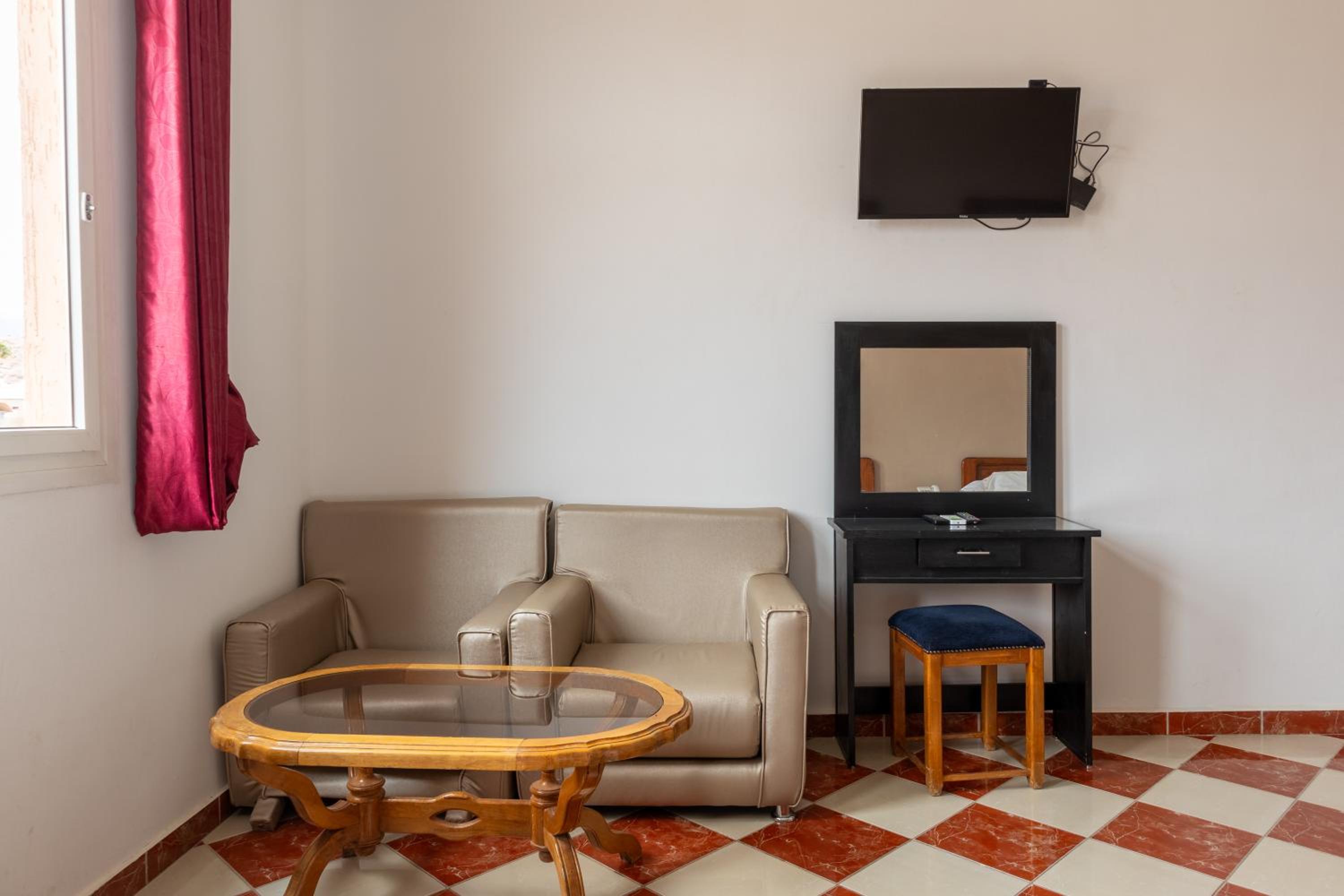 Triple Room - Photo 8