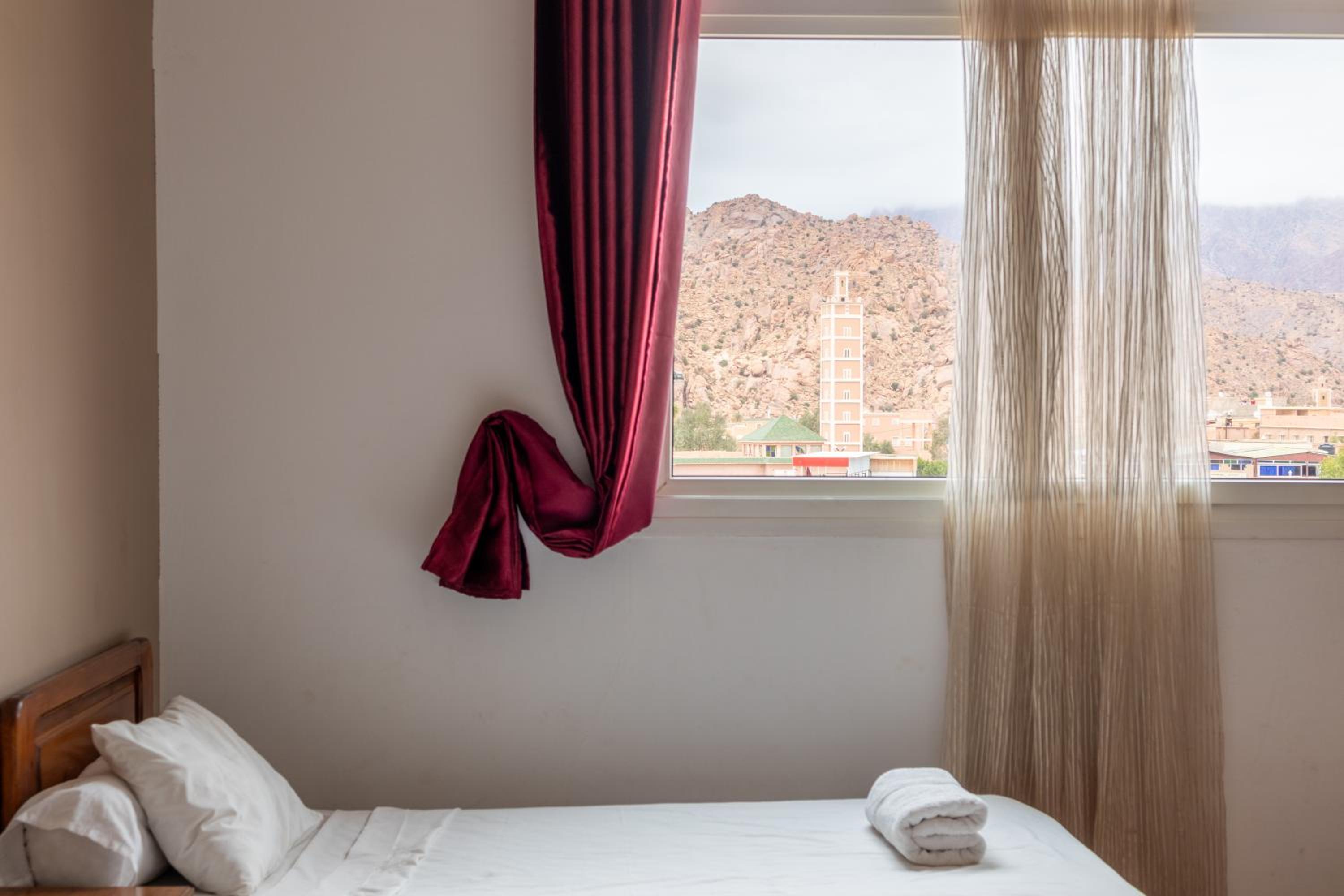Triple Room - Photo 6