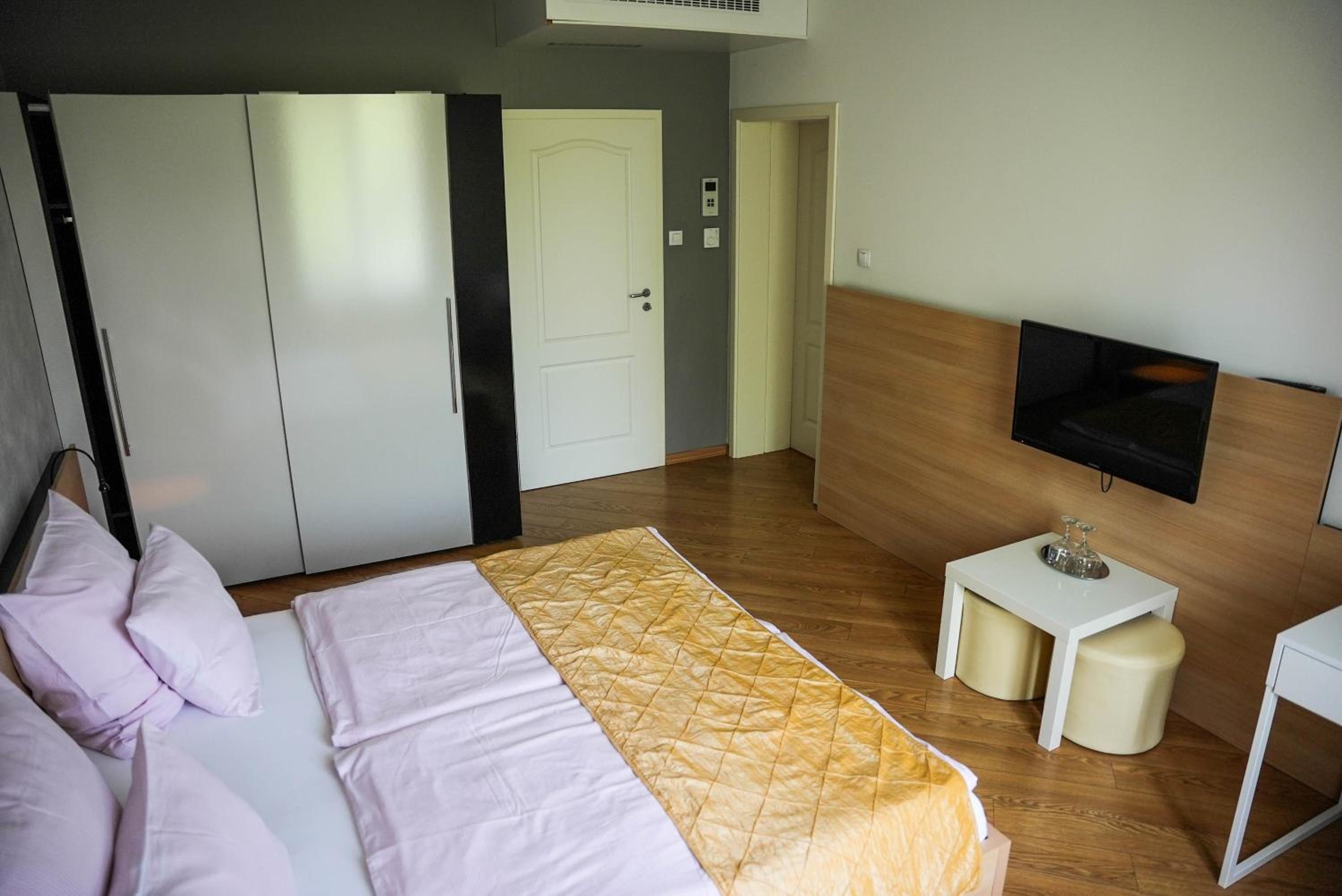 Double Room photo 3