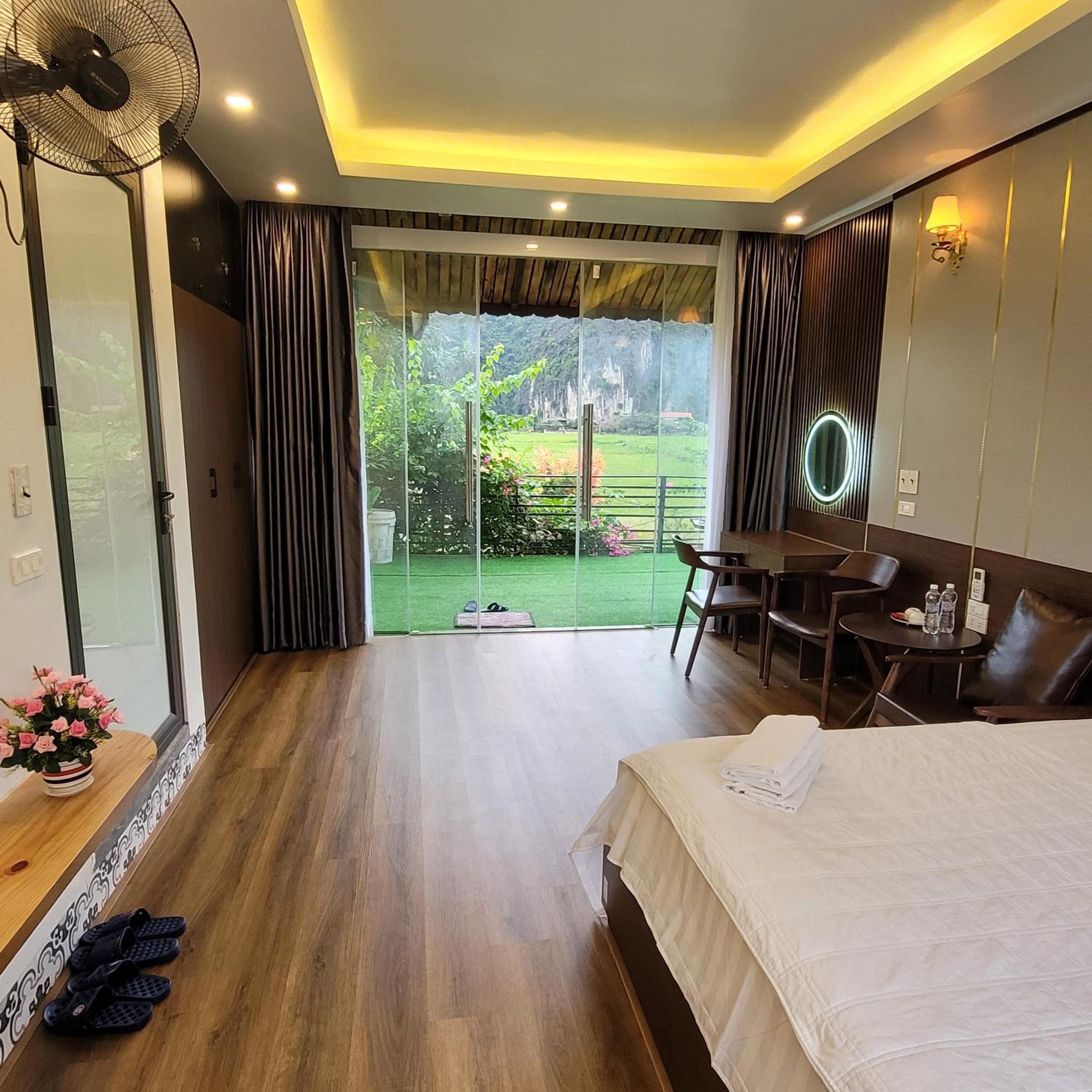 Suite with Mountain View photo 1