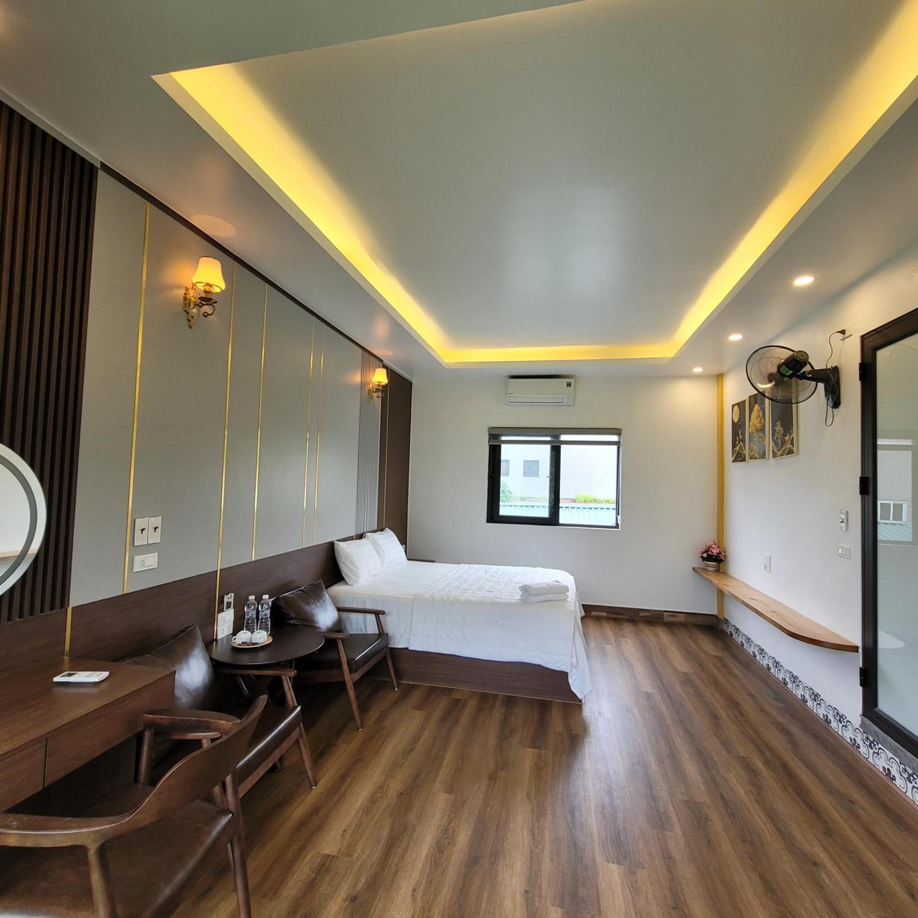 Suite with Mountain View photo 3