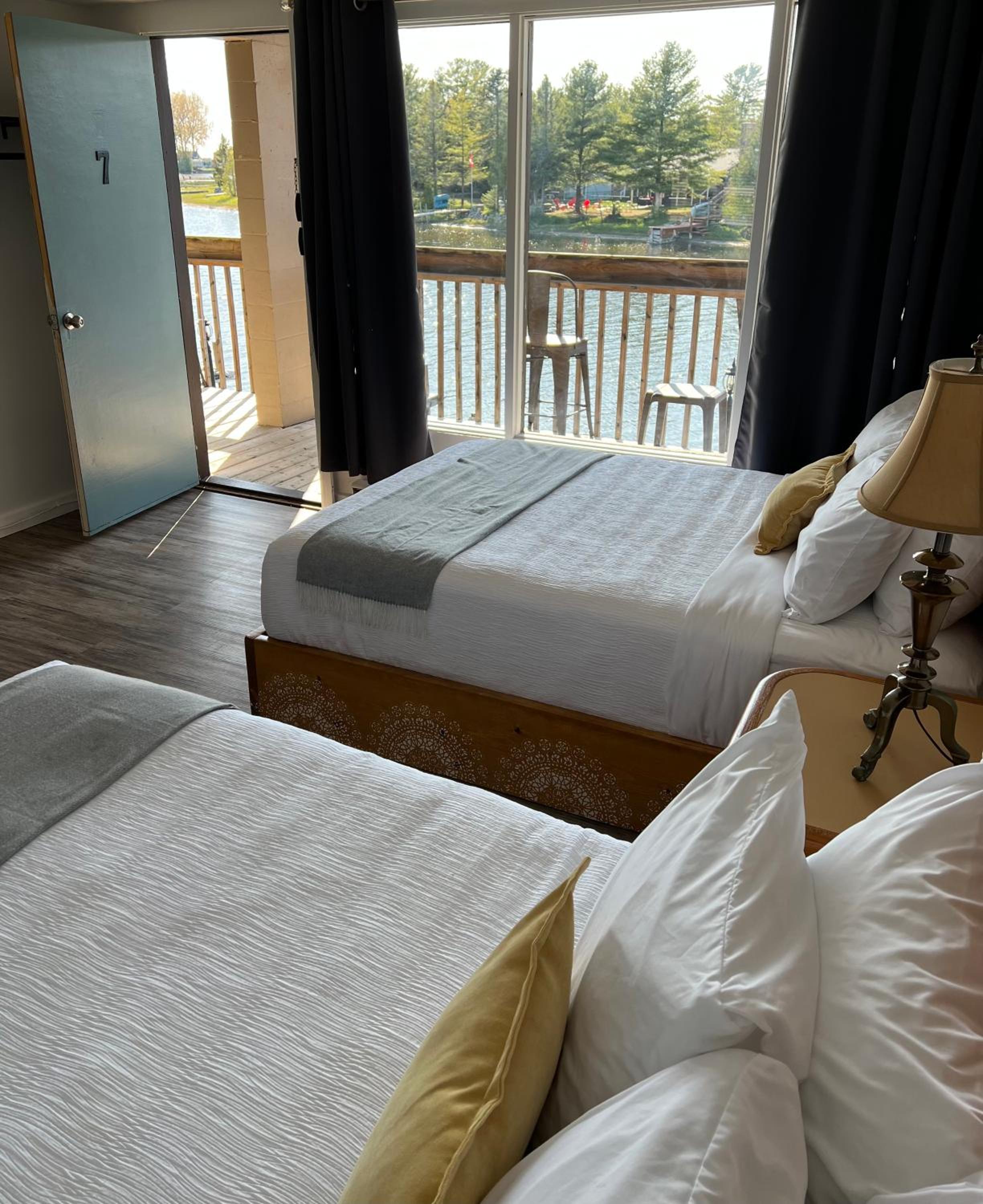 Double Room with Patio photo 2