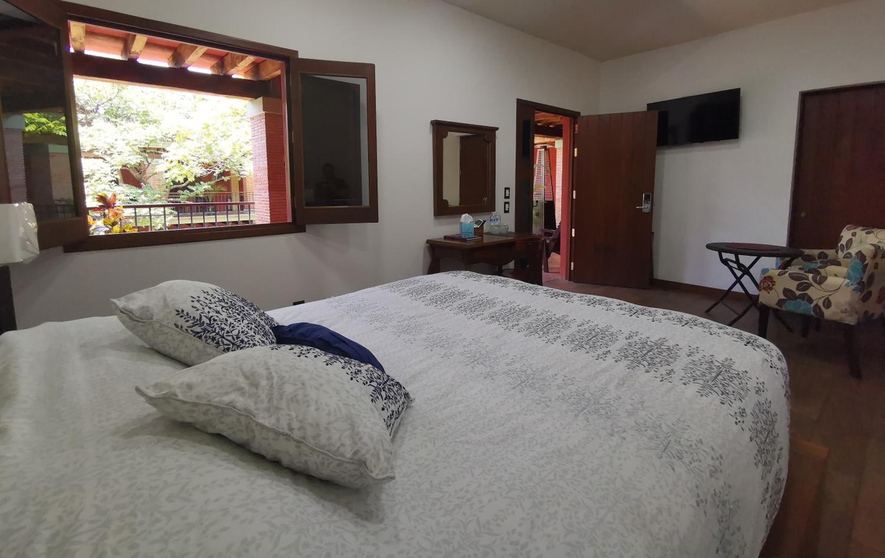 Deluxe Double Room - Photo 4