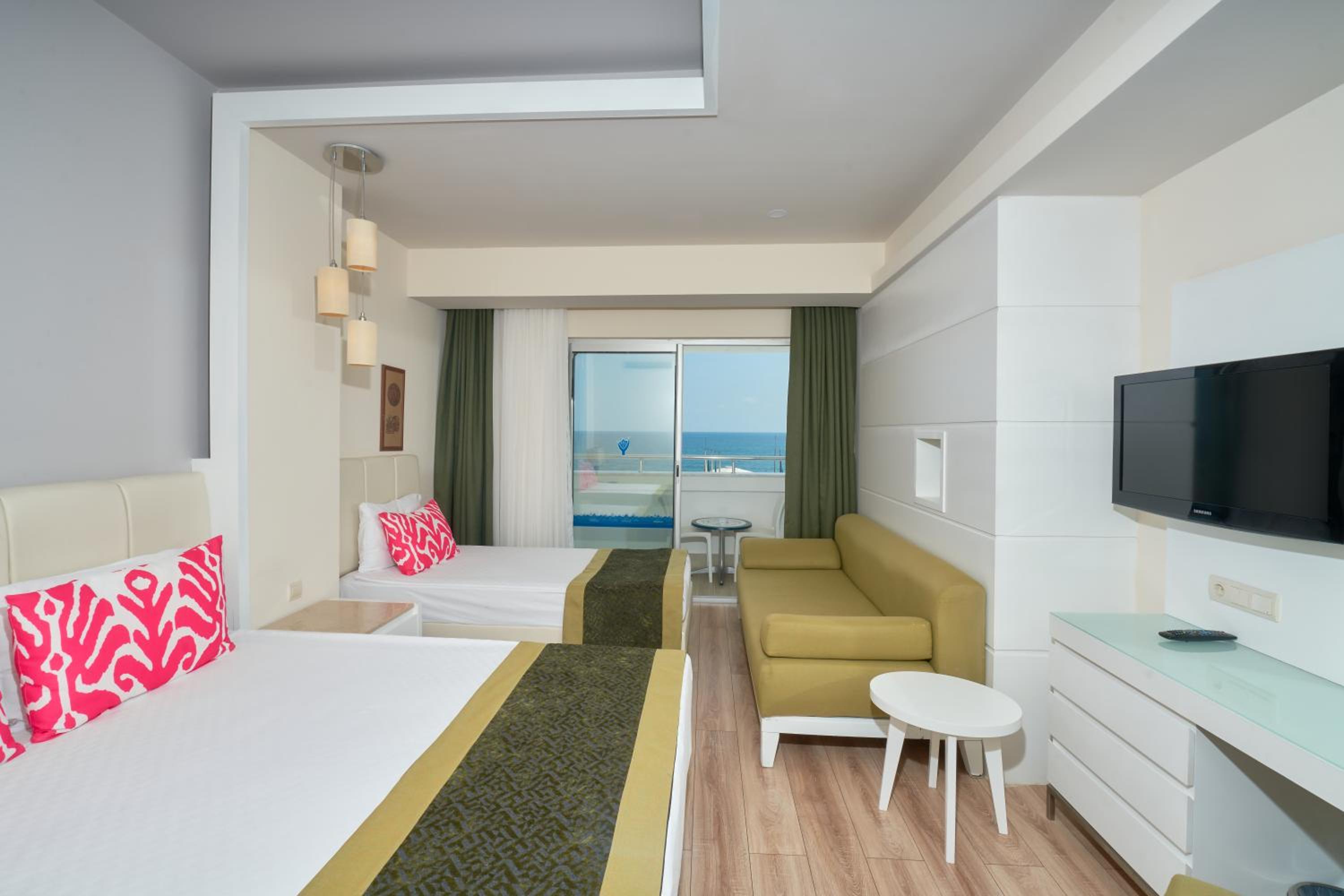 Standard Sea View room
