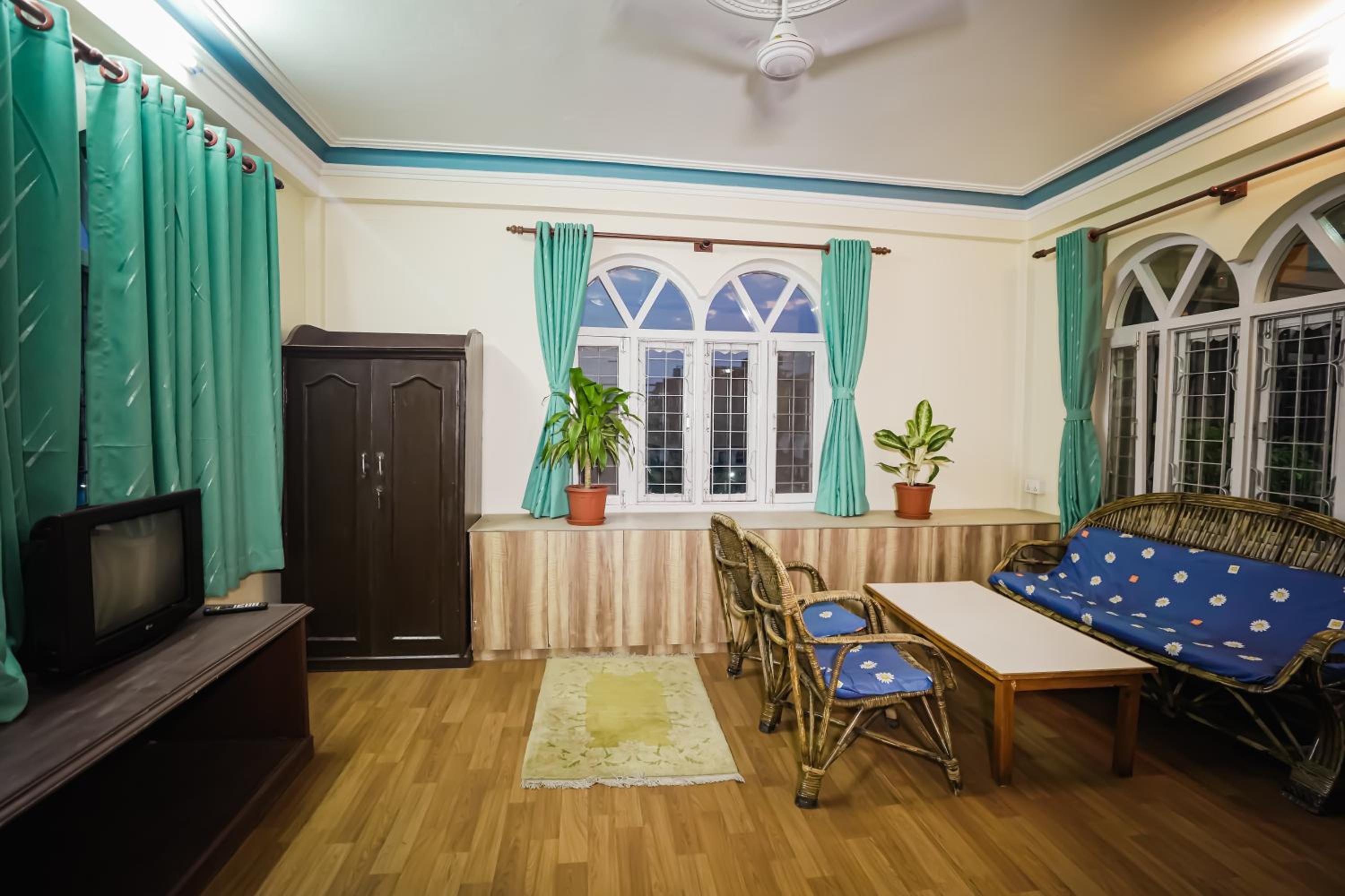 Standard Double or Twin Room - Photo 2