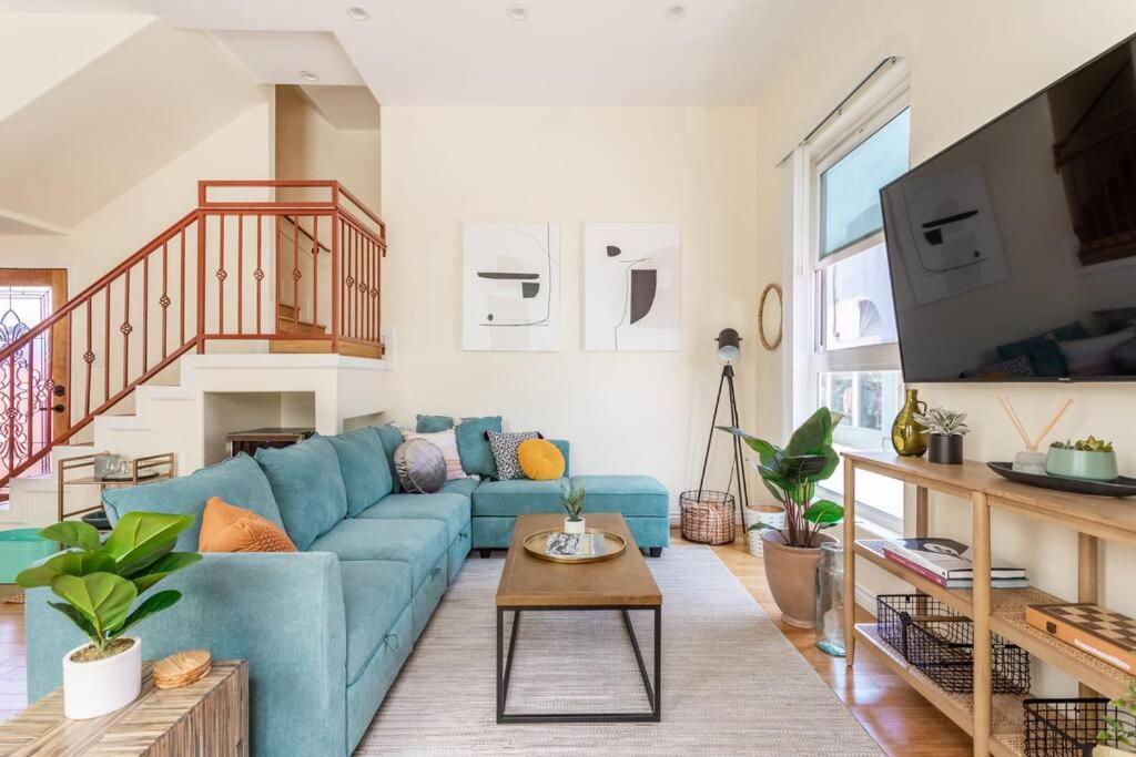 Family Room photo 1