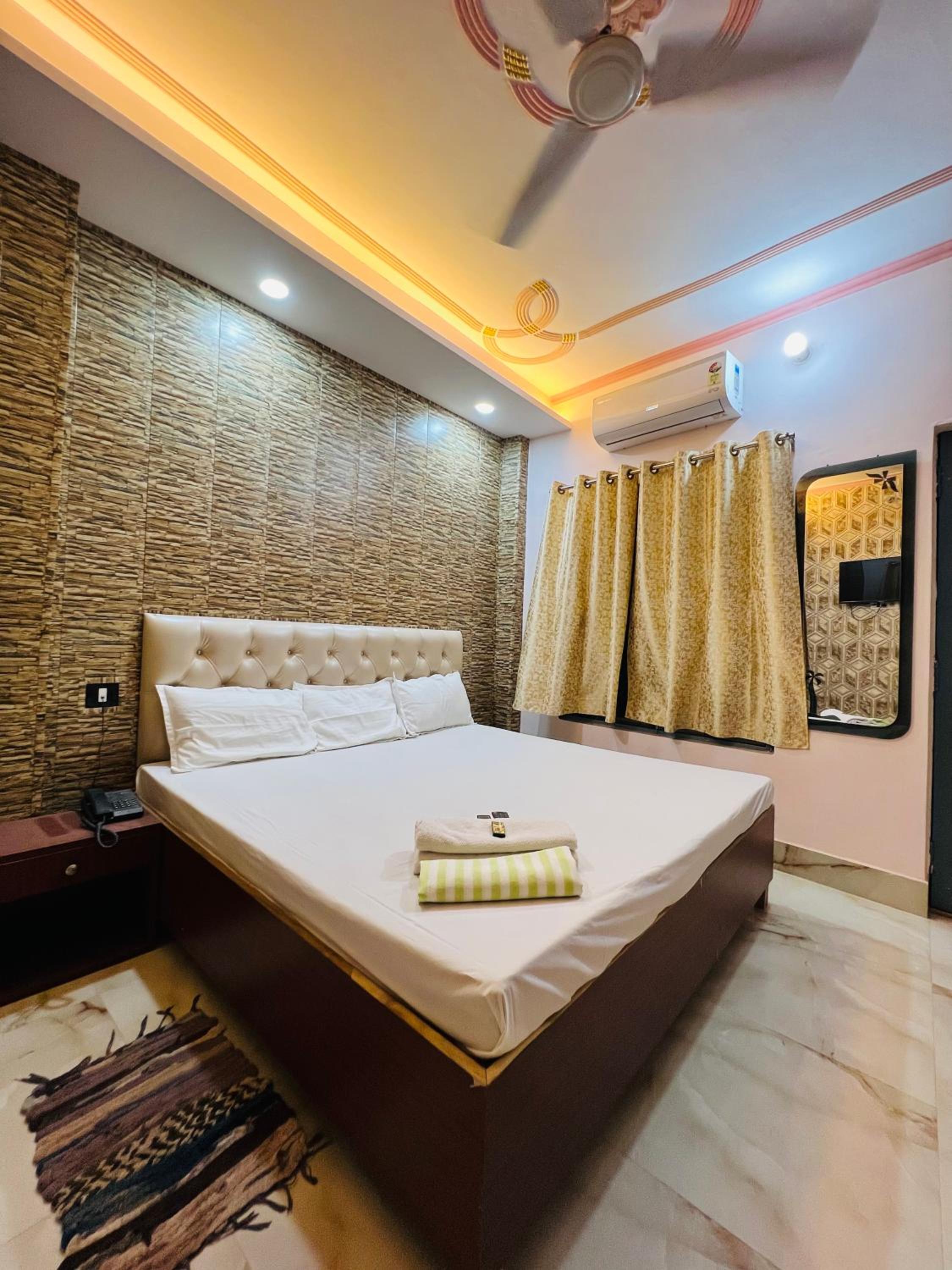 Double Room with Balcony photo 3