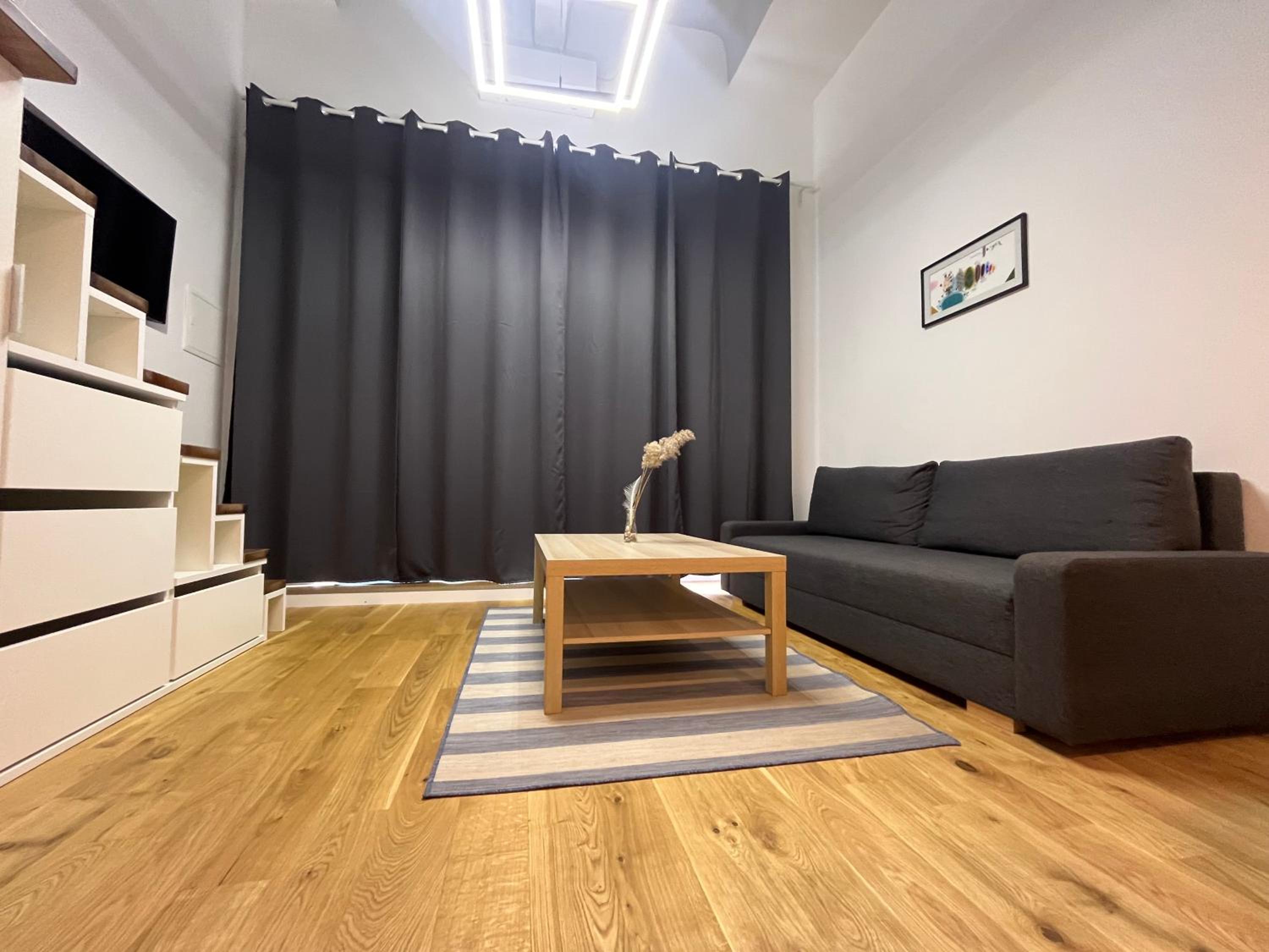 Family Studio - Photo 6