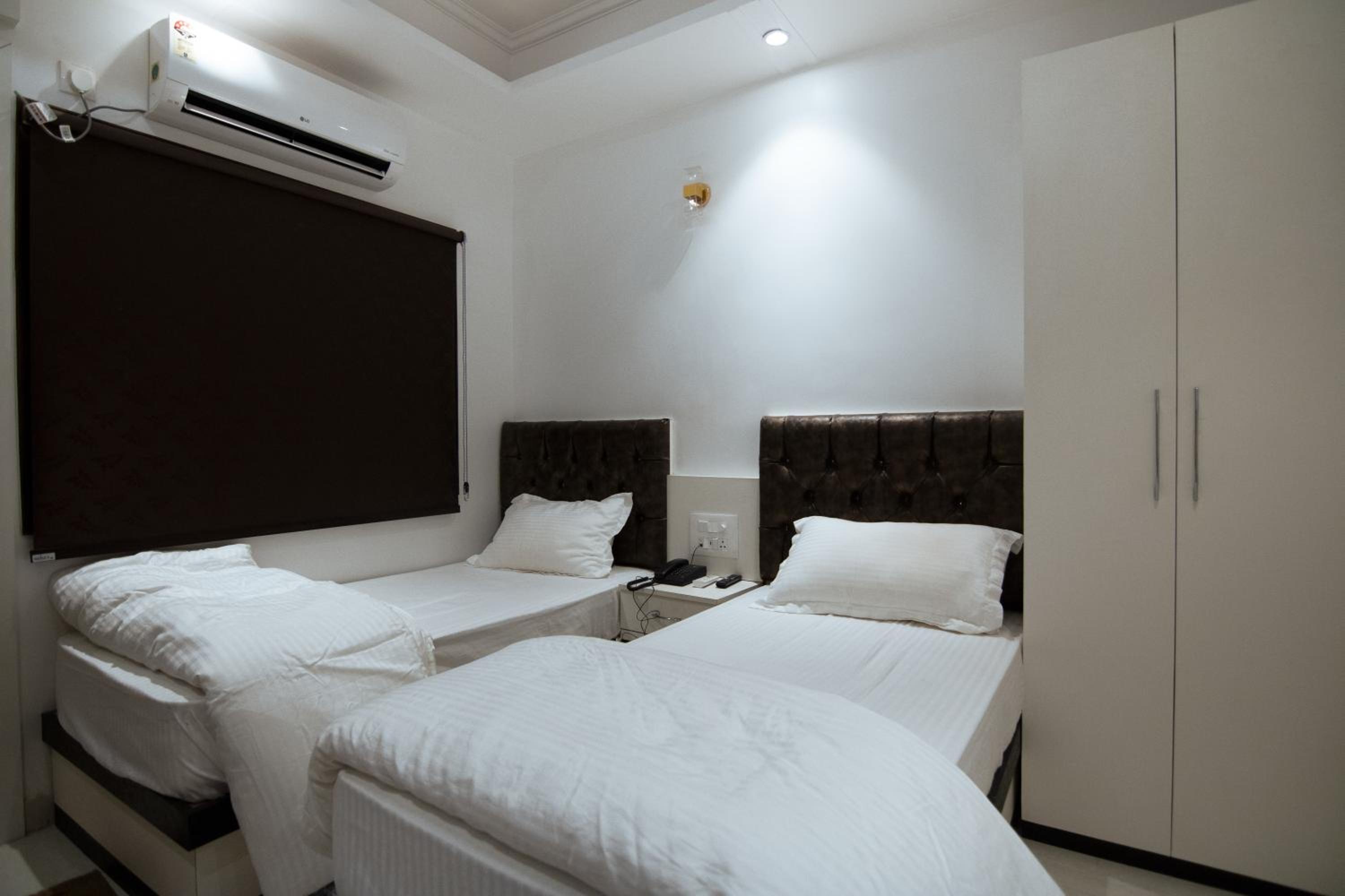 Deluxe Twin Room - Photo 1