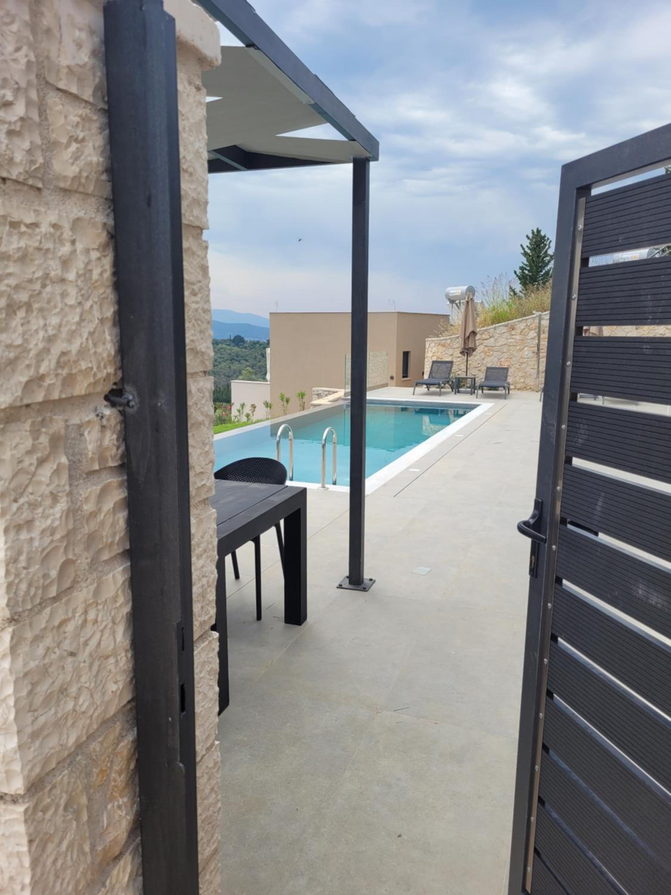 Villa with Private Pool photo 3